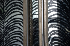 Room Divider, Herero 4-Panel Decorative Screen - Black