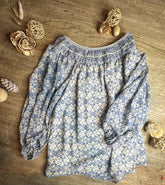 Women's Floral Print Off-Shoulder Blouse, Long Balloon Sleeves, Blue and White Pattern