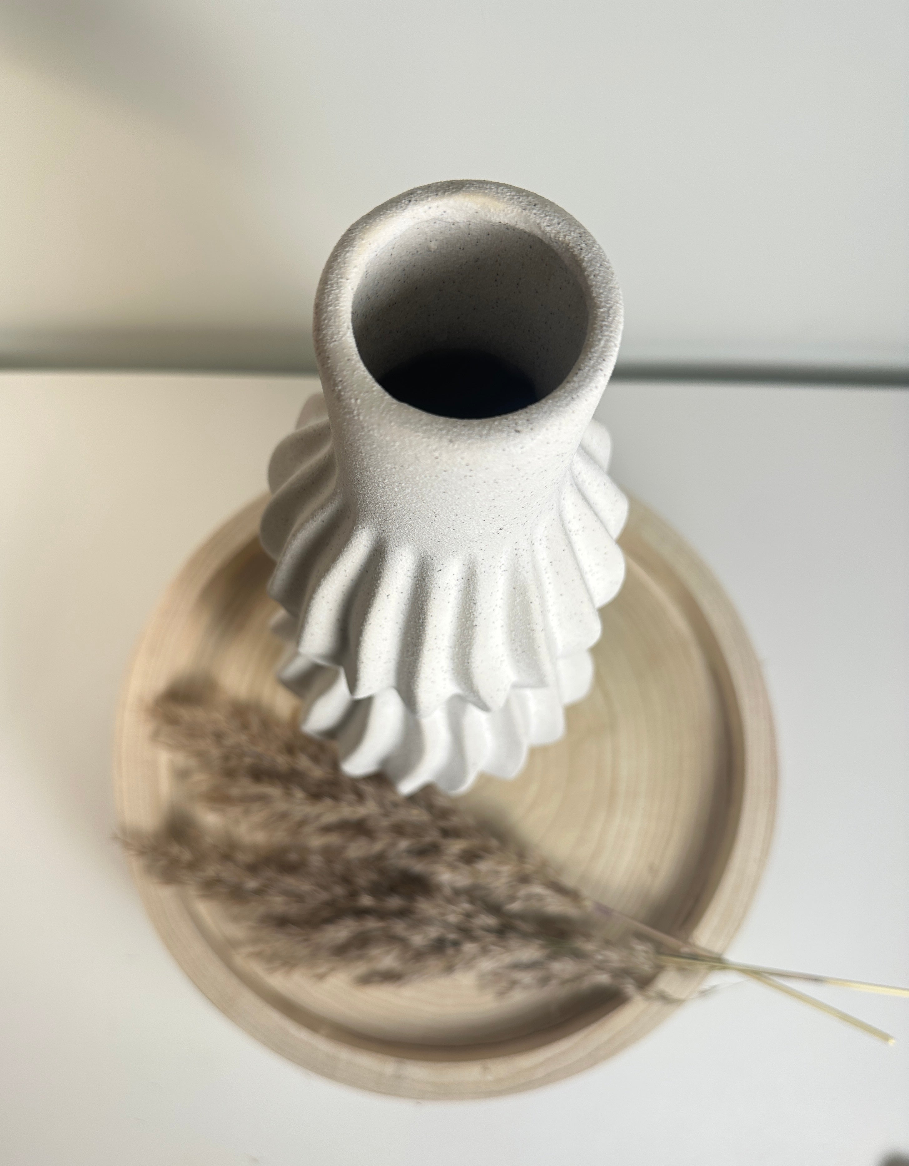 Minimalist Modern Ceramic Stripes Vase - White 14"