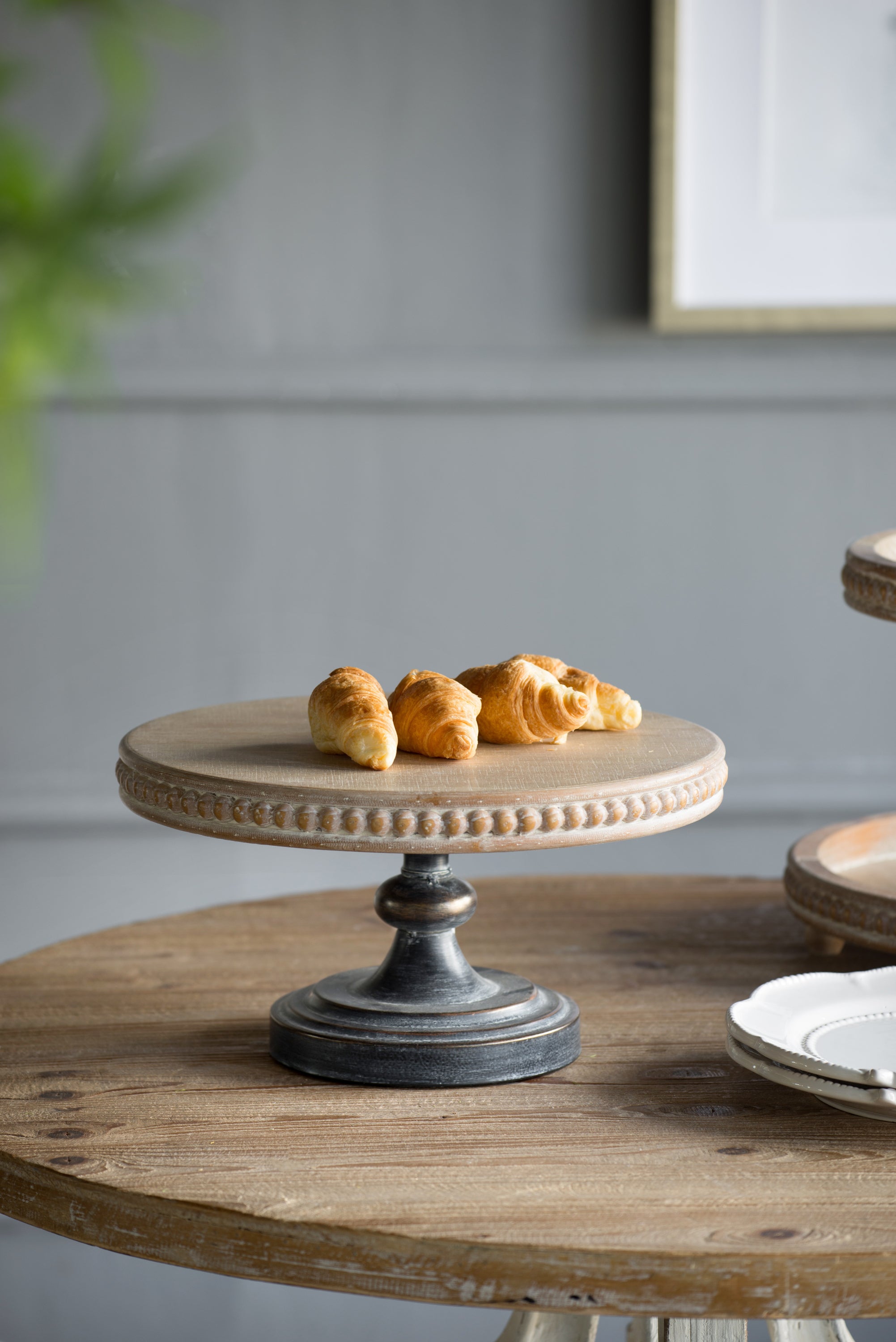 Wooden Display Stand with Beaded Trim D14x7.5"