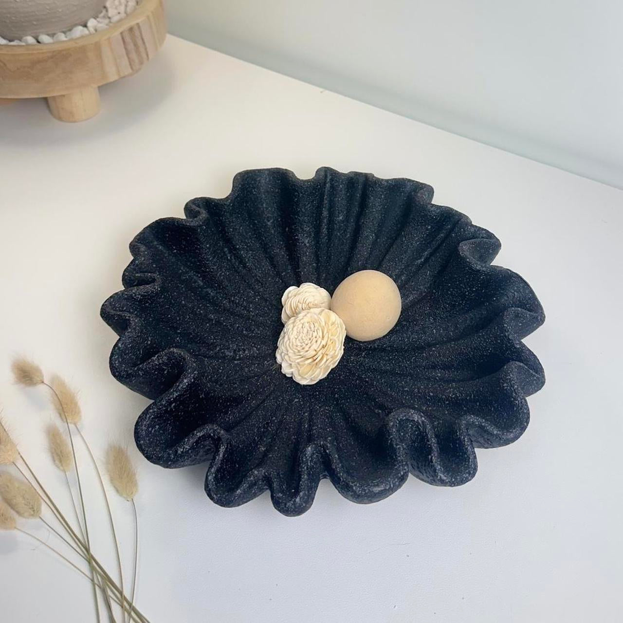 Minimalist Modern Flower Bowl Shape Tray 12x12x3“ - Black