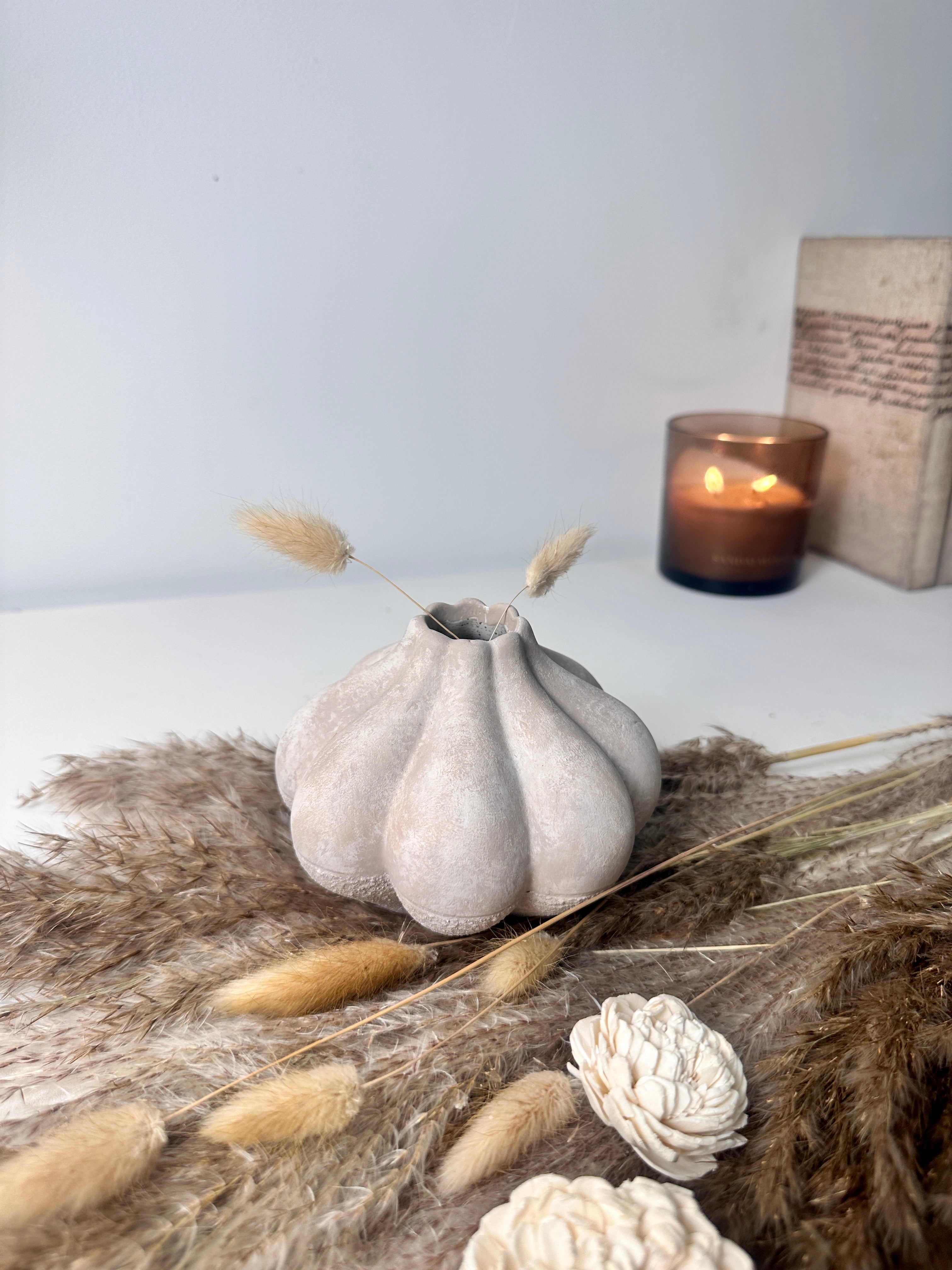 Minimalist rustic hand-painted flower shape small Bud vase 7“ tall- Beige wash