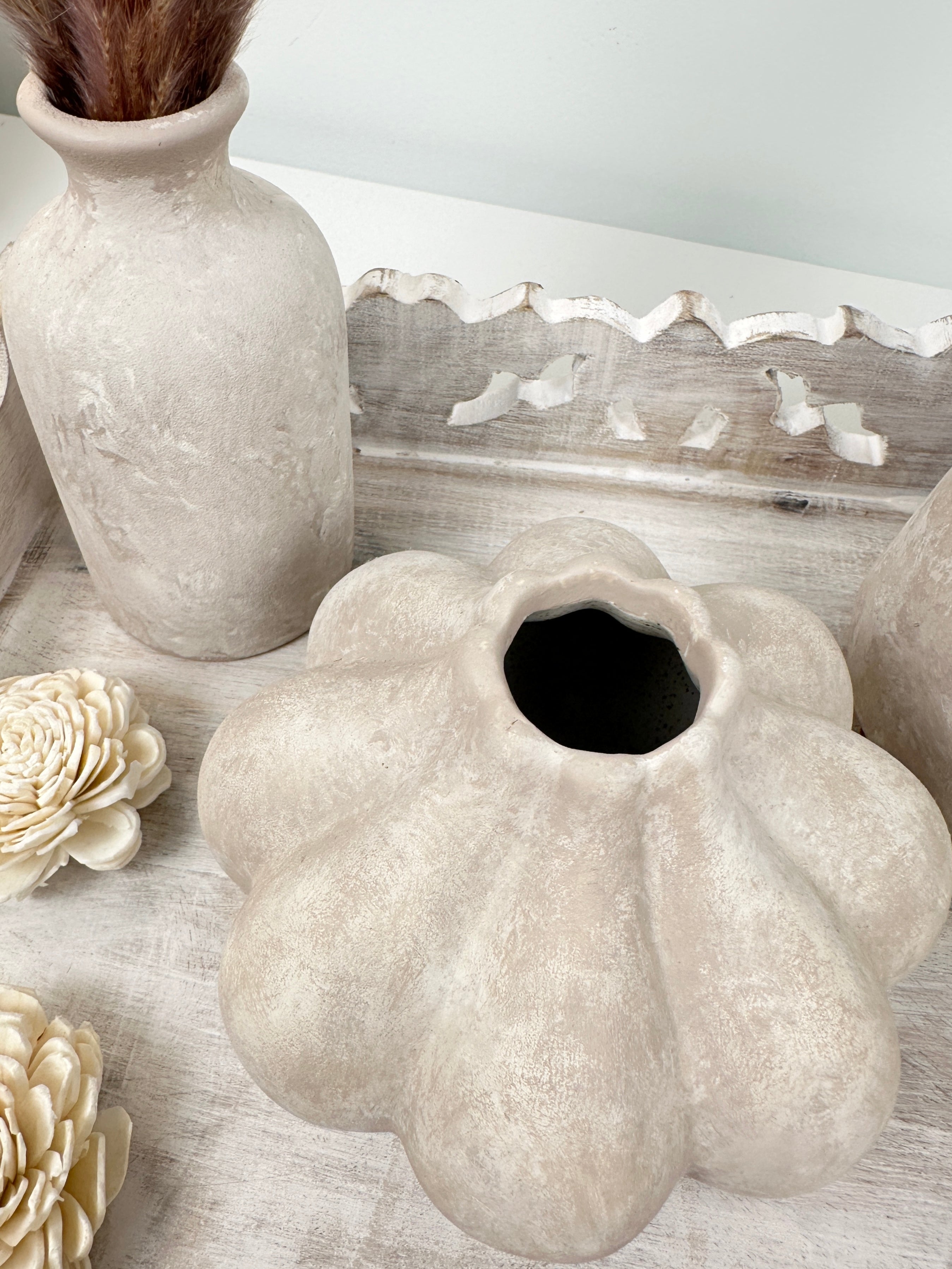 Set of 4 (3 small vases + 1 tray) - Beige and whitewashed