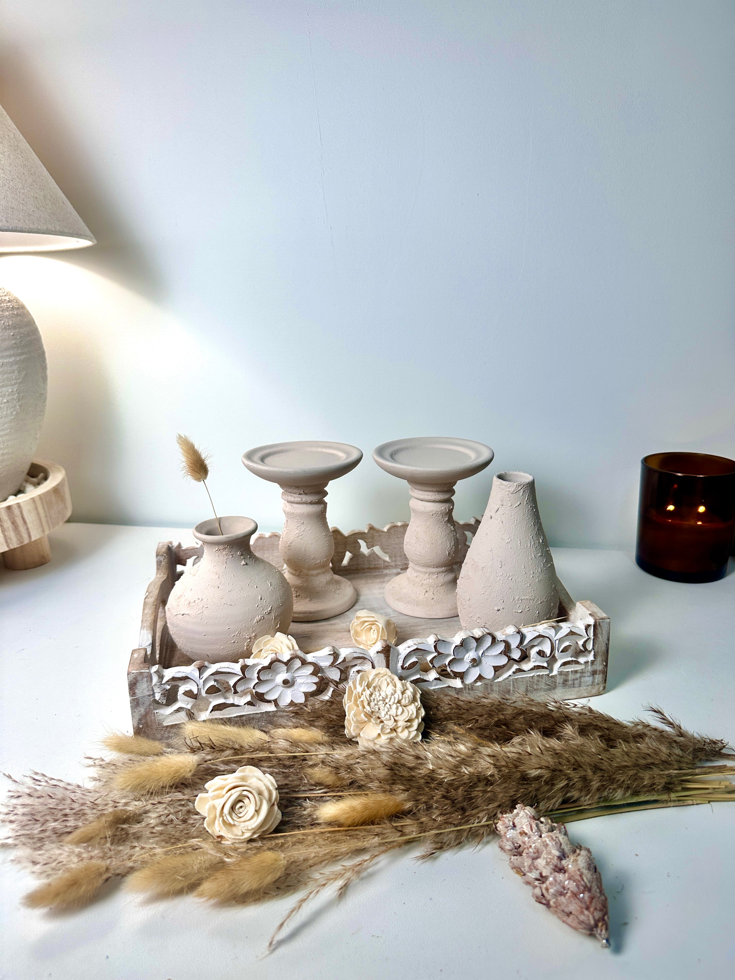Set of 4 pieces Minimalist Candle Holders with 2 Small Vases - Cream Blush