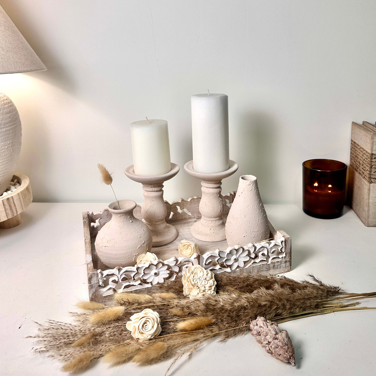Set of 4 pieces Minimalist Candle Holders with 2 Small Vases - Cream Blush