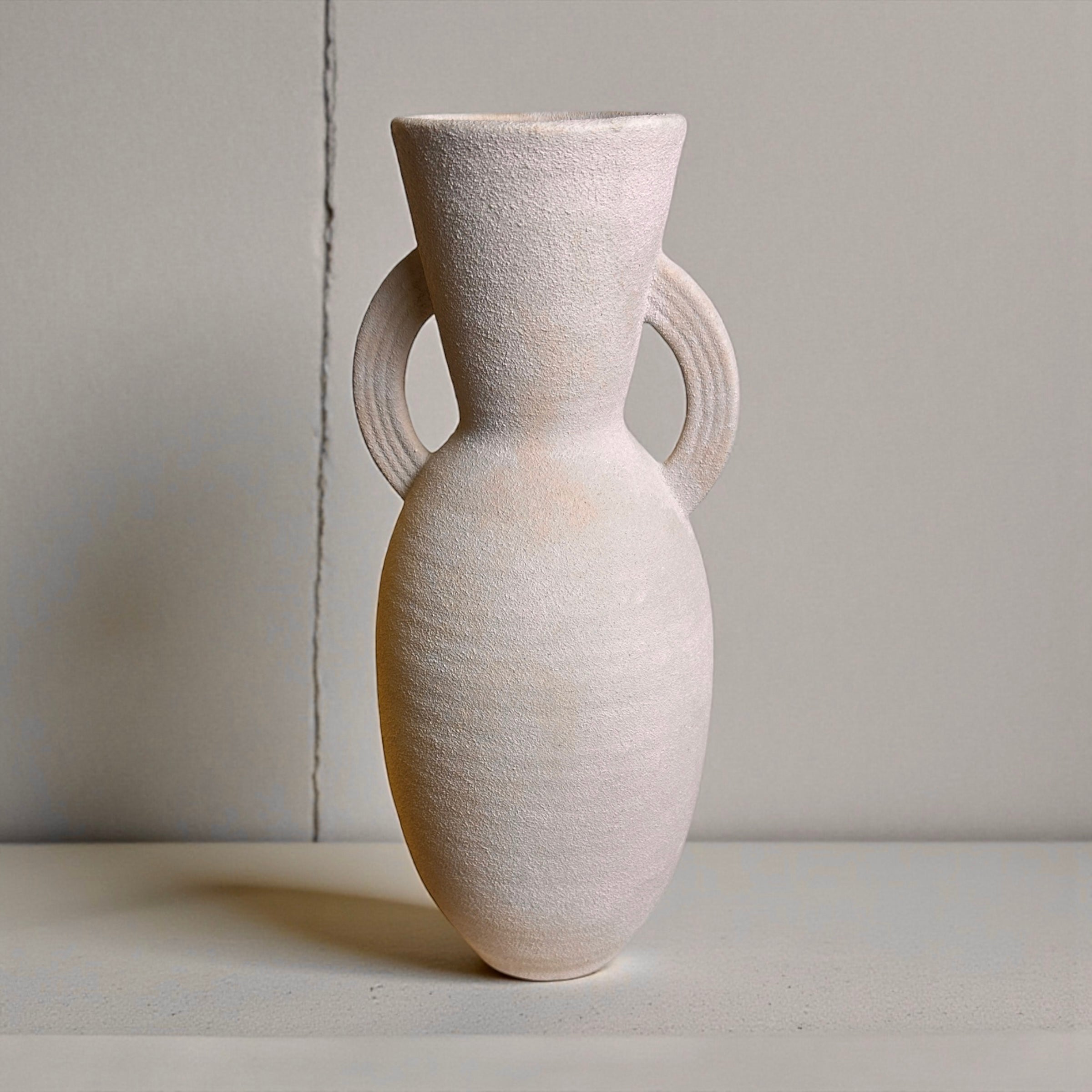 Minimalist Textured Roman Style Vase 14“ beige