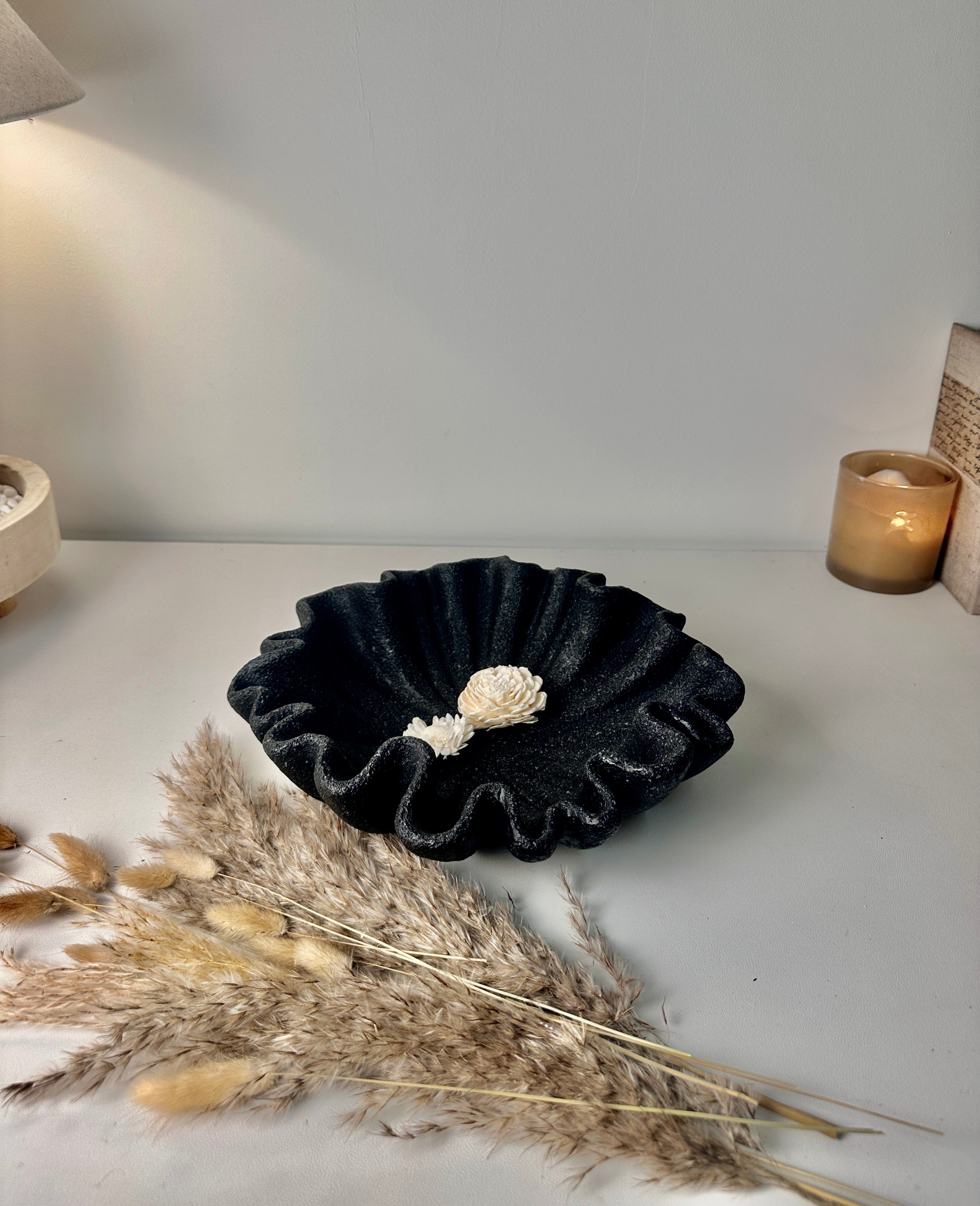 Modern Flower Bowl Shape Tray 12x12x3“ - Black
