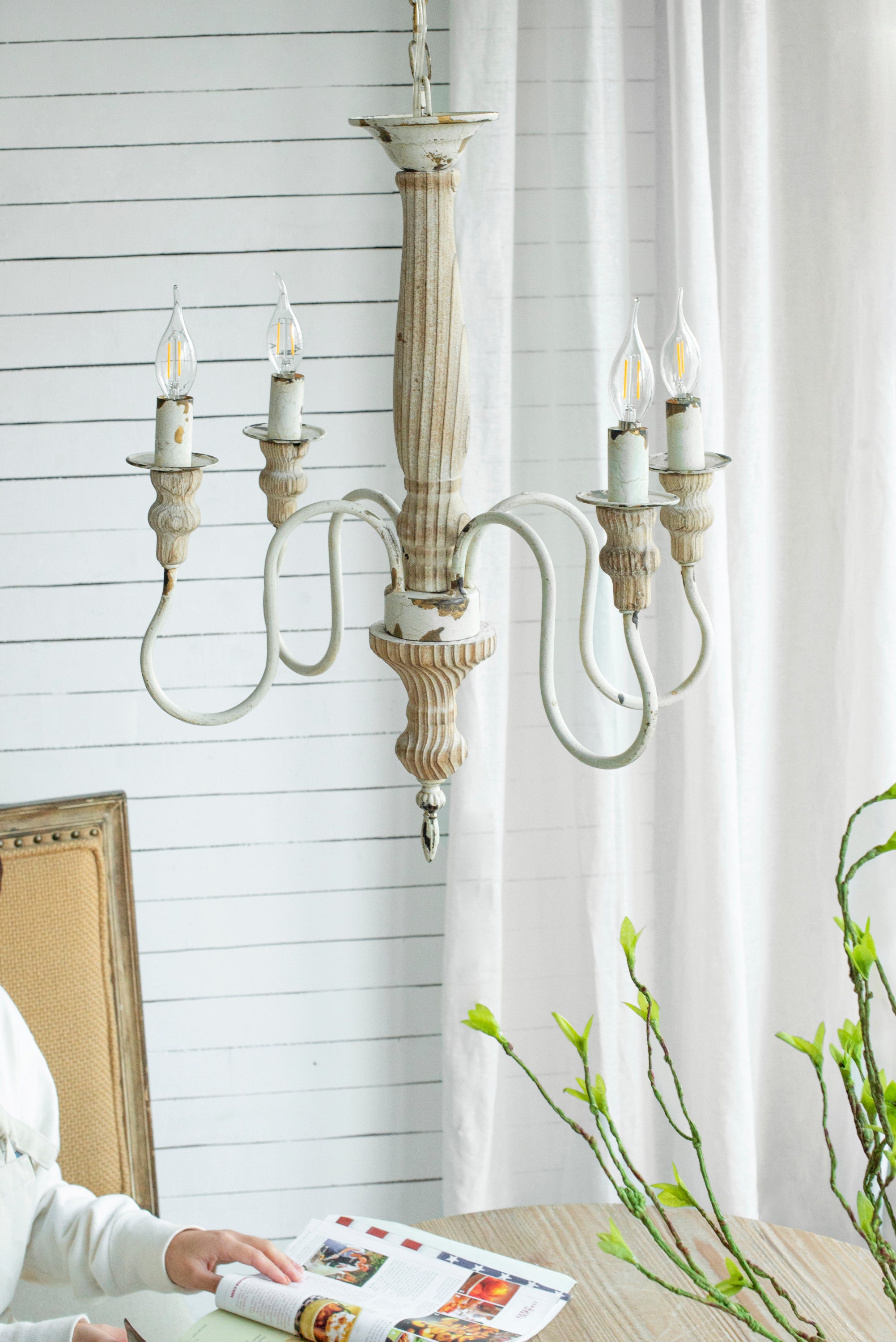 4-Light Rustic Style Chandelier, Hanging Light Fixture with Adjustable Chain - Cream White