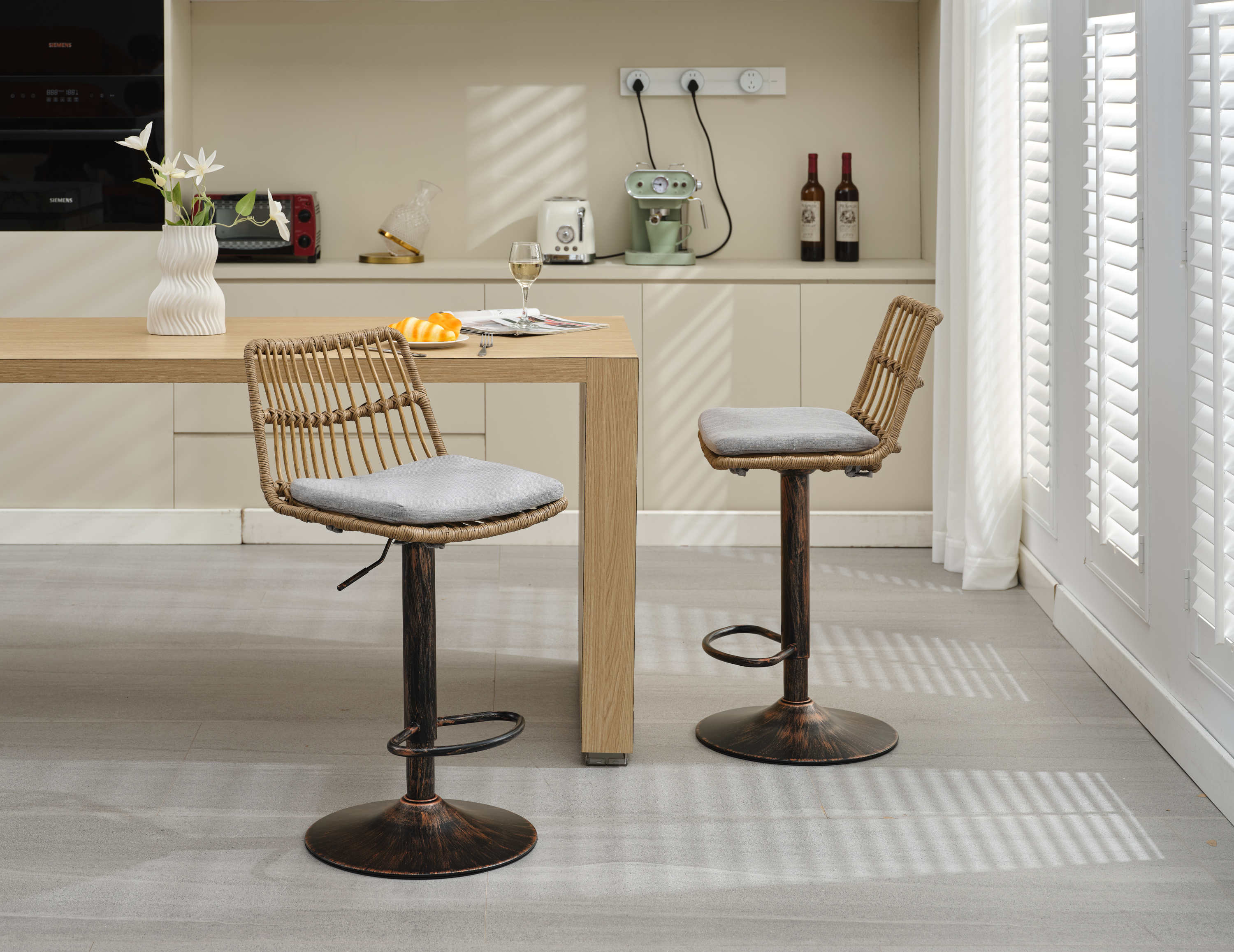 Set of 2 Rattan Bar Stool, 360 Swivel Bar Chair, Counter Height Chair with Footrest - Grey