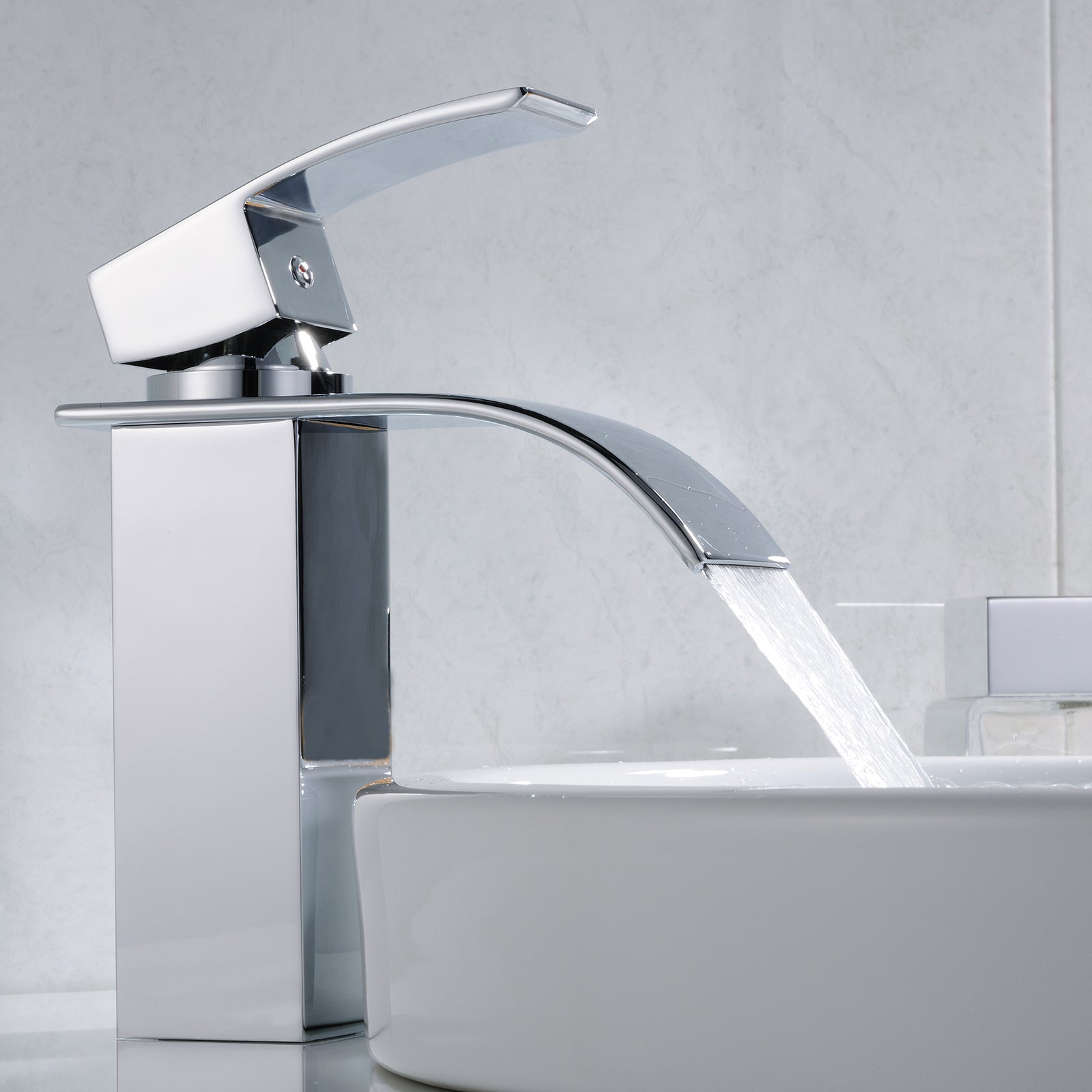 Contemporary Chrome Bathroom Faucet