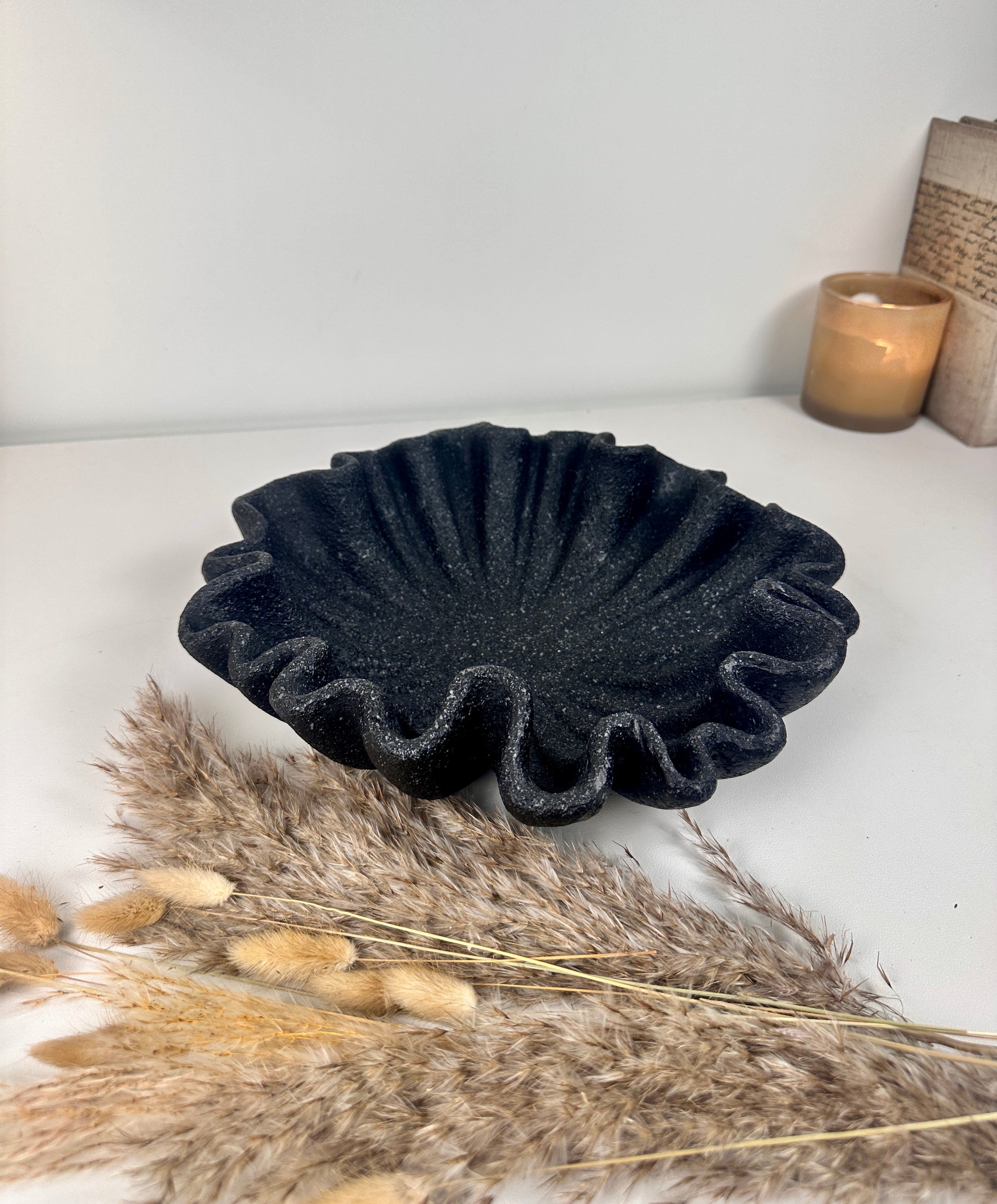 Modern Flower Bowl Shape Tray 12x12x3“ - Black