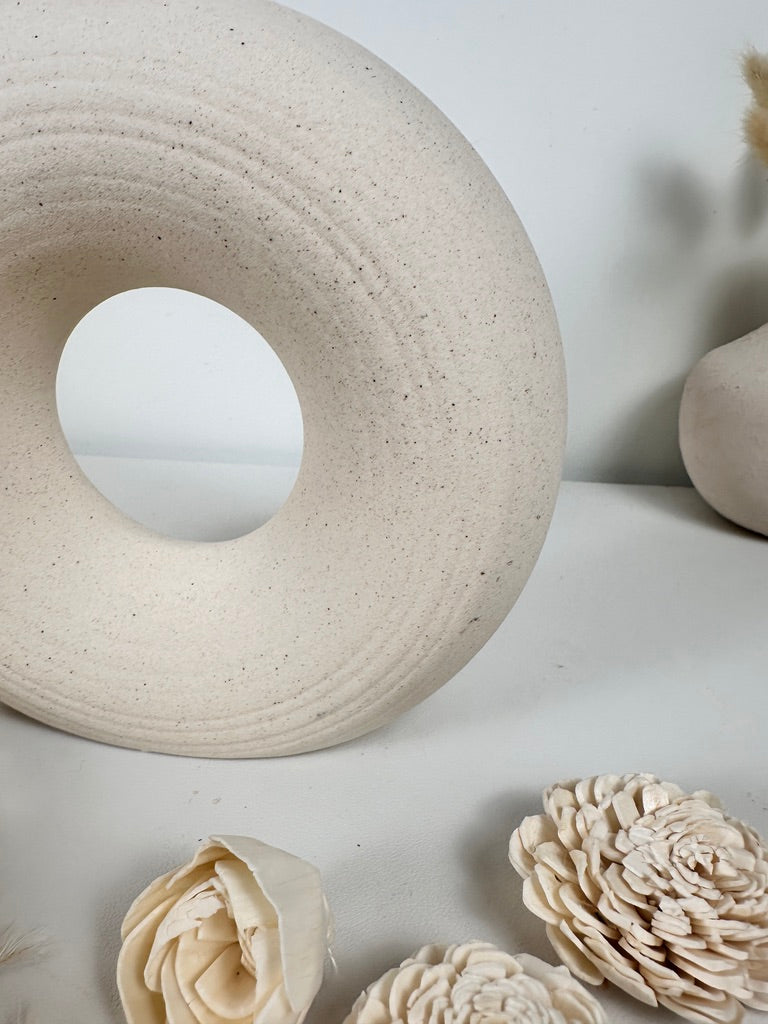 Minimalist Donut Ceramic Vase 9.5" Cream
