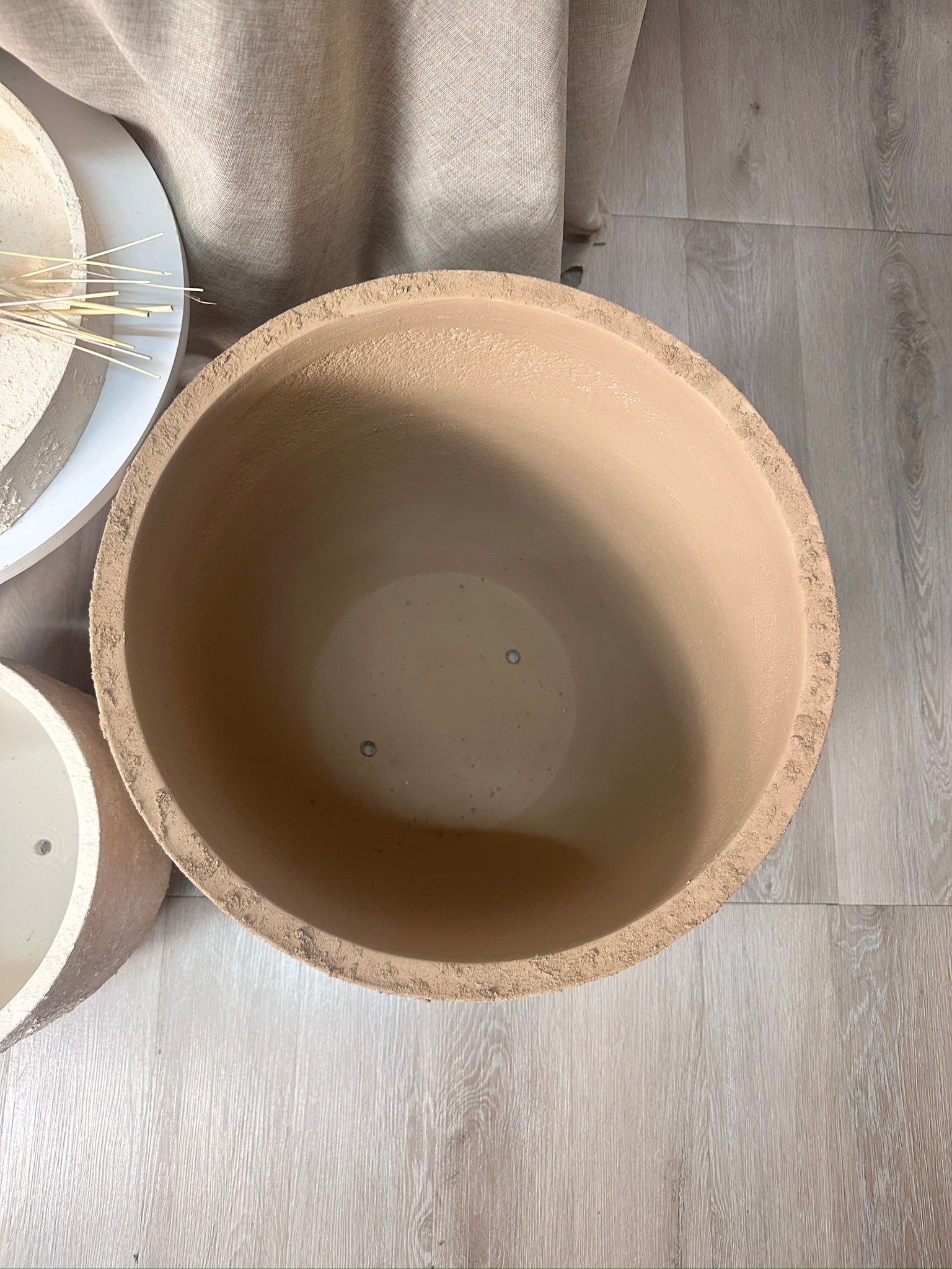 20" Rustic Hand-Painted & Textured Planter Pot with 2 Drainage Holes - Earth Brown