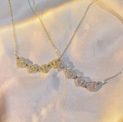 Retro Magnetic Folding Heart Shaped Four Leaf Clover Pendant Necklace Women