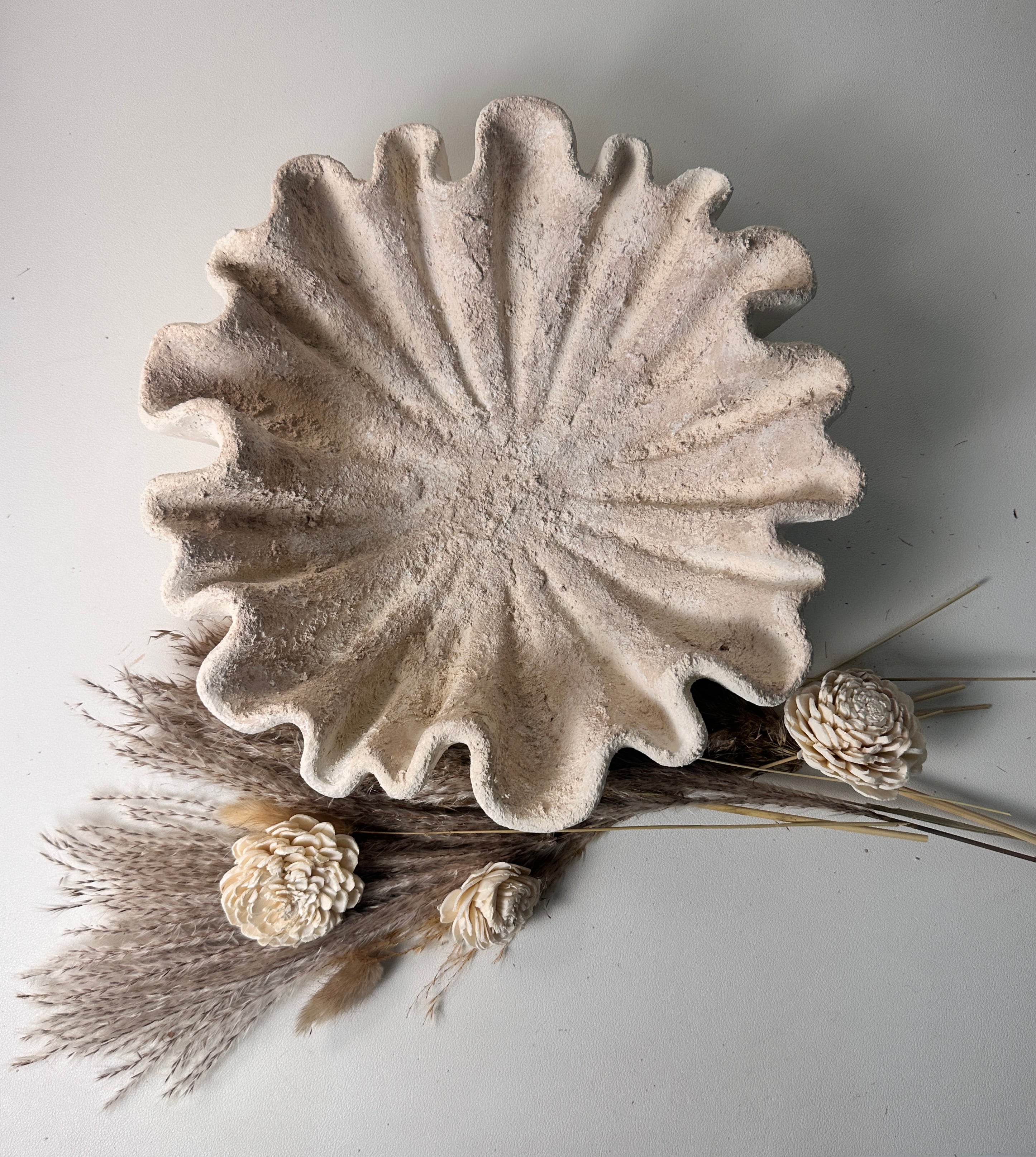 Minimalist Textured Flower Bowl Shape Tray 12x12x3“ - Cream