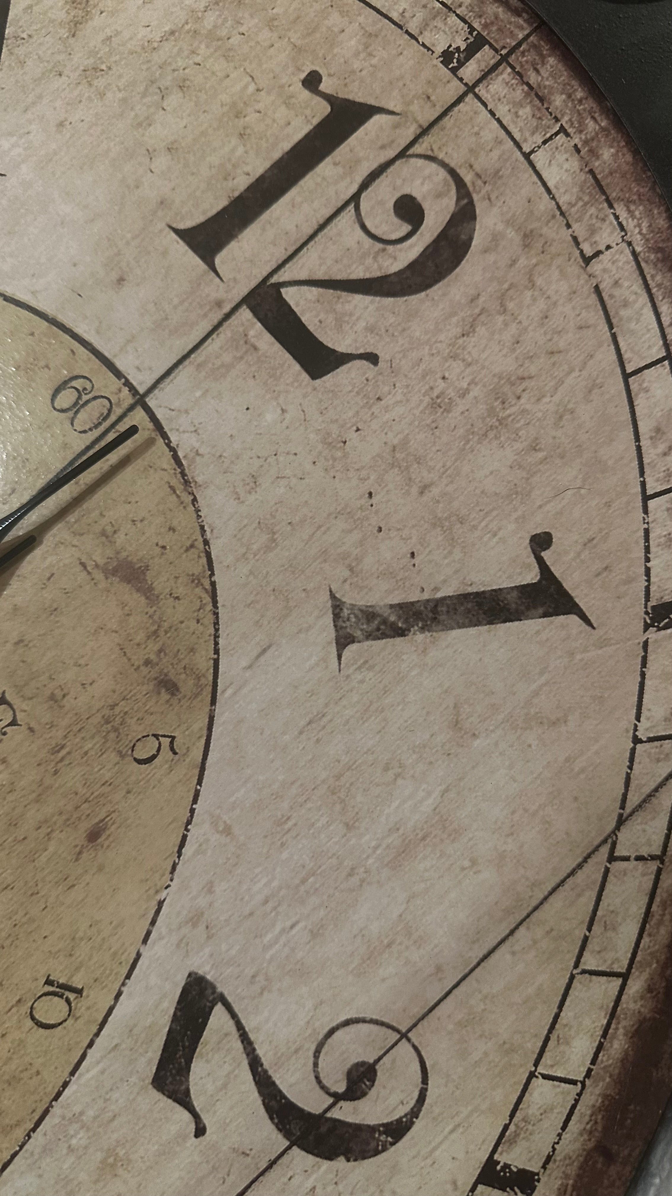 18"x29" Antique White Oval Wall Clock, Traditional Vintage Home Decor Clock