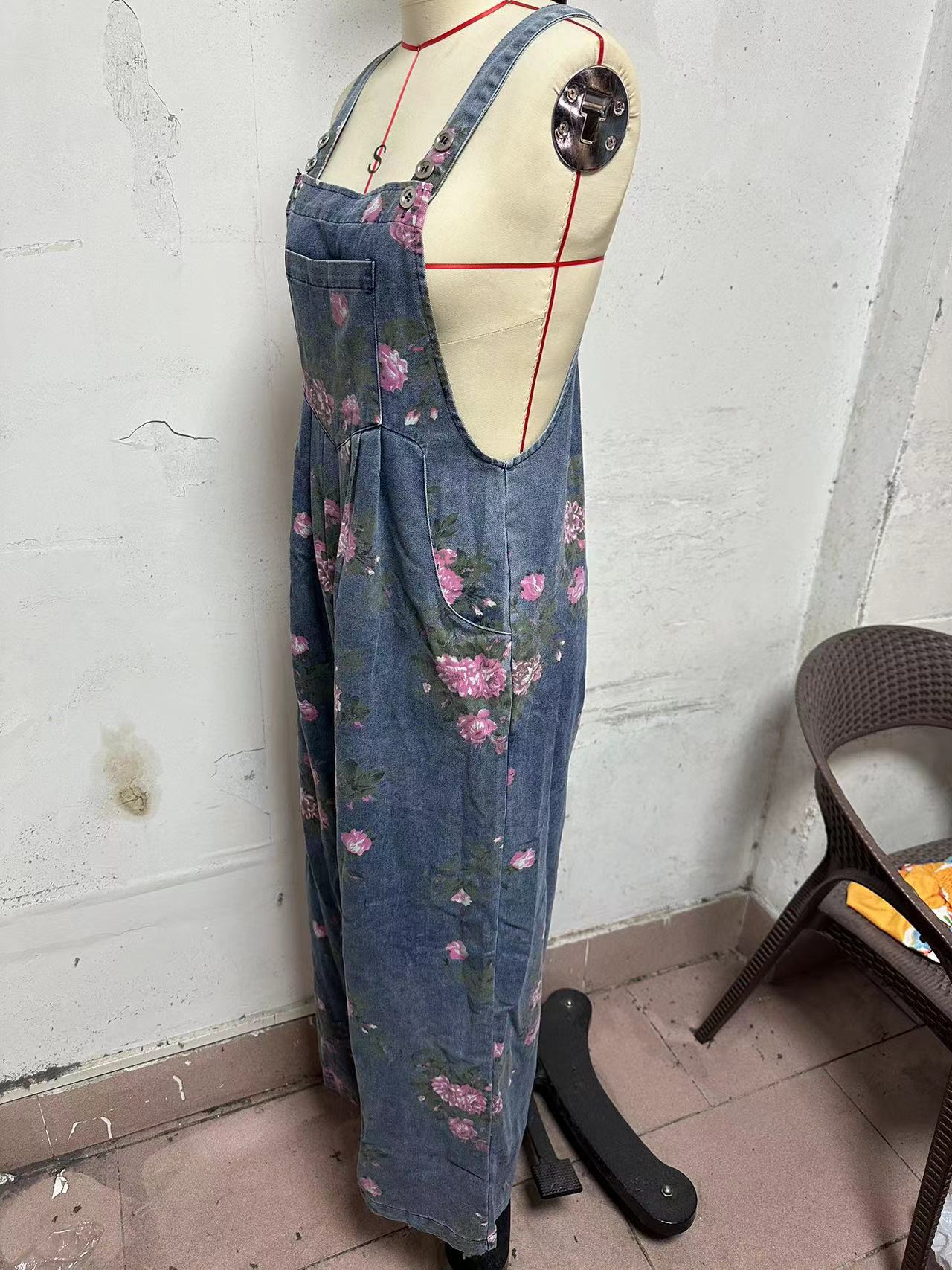 Women's Floral Print Denim Overalls, Wide Leg Jumpsuit, Sleeveless with Pockets