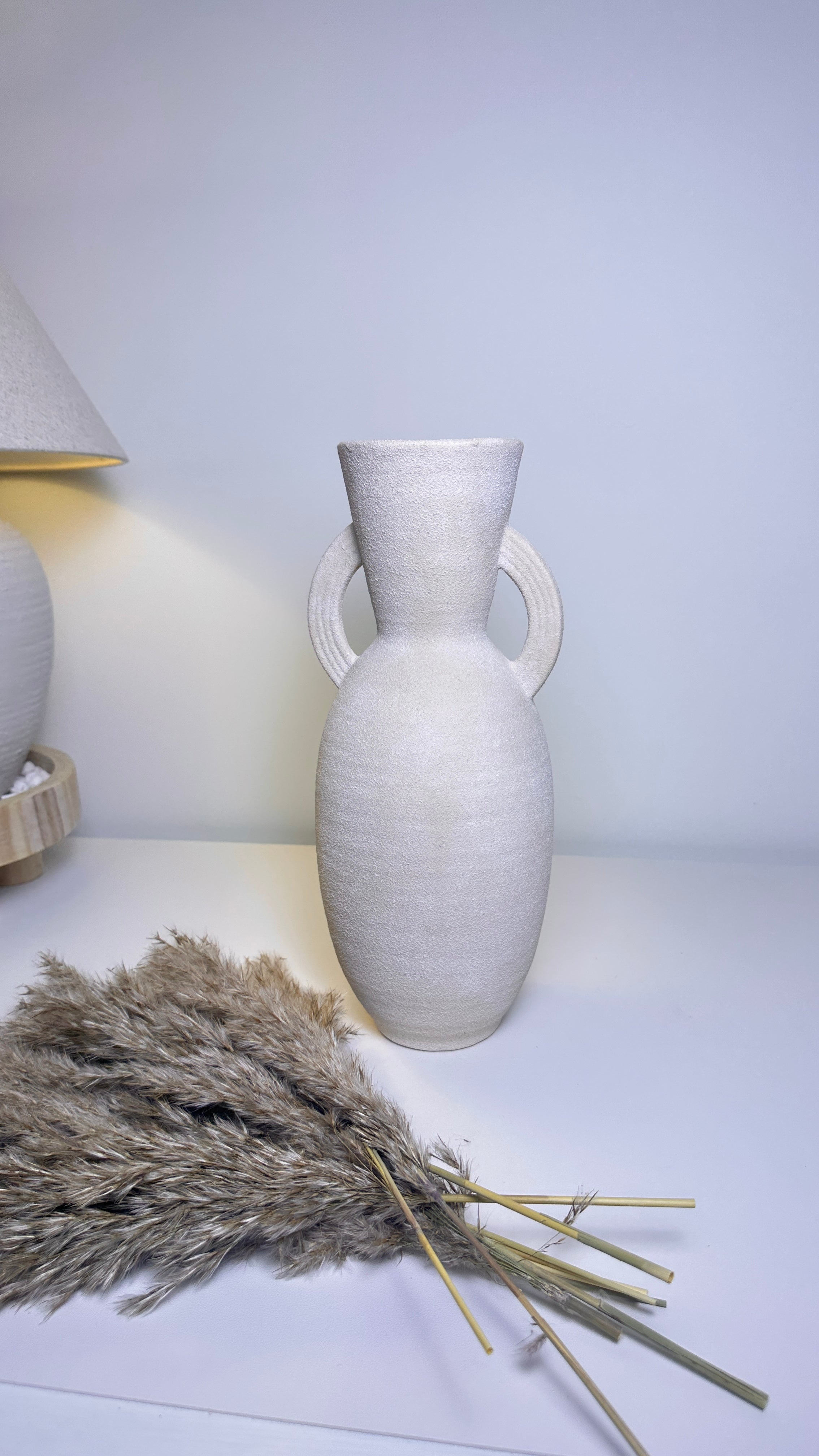 Minimalist Textured Roman Style Vase 14“ beige