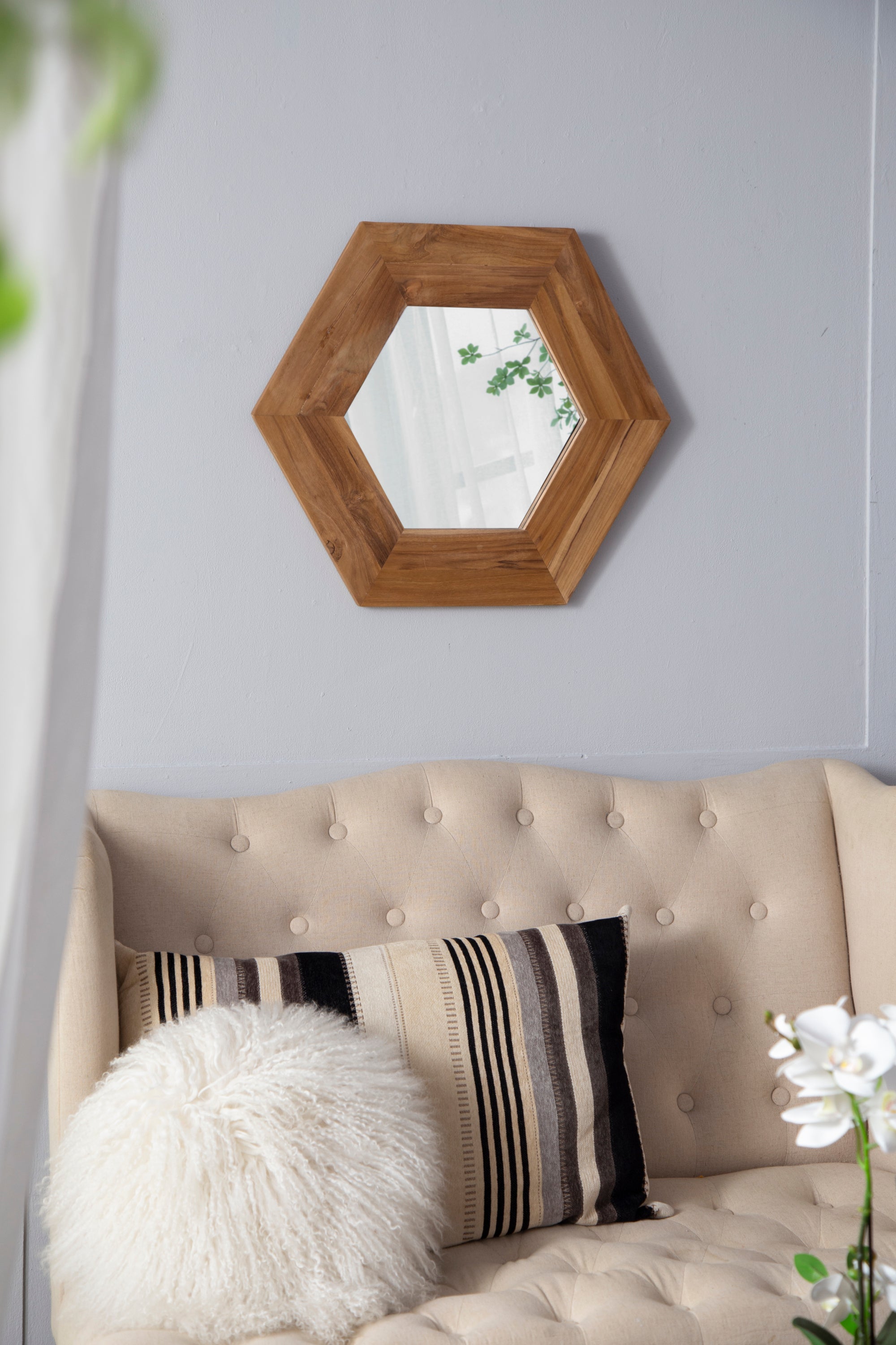 Hexagon Mirror with Natural Wood Frame 18.5"x18.5"