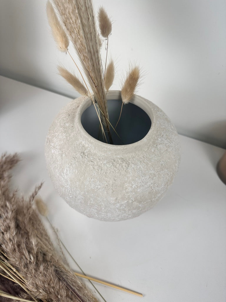 Minimalist Textured Hand-painted Ceramic Vase - Off White/Linen washed
