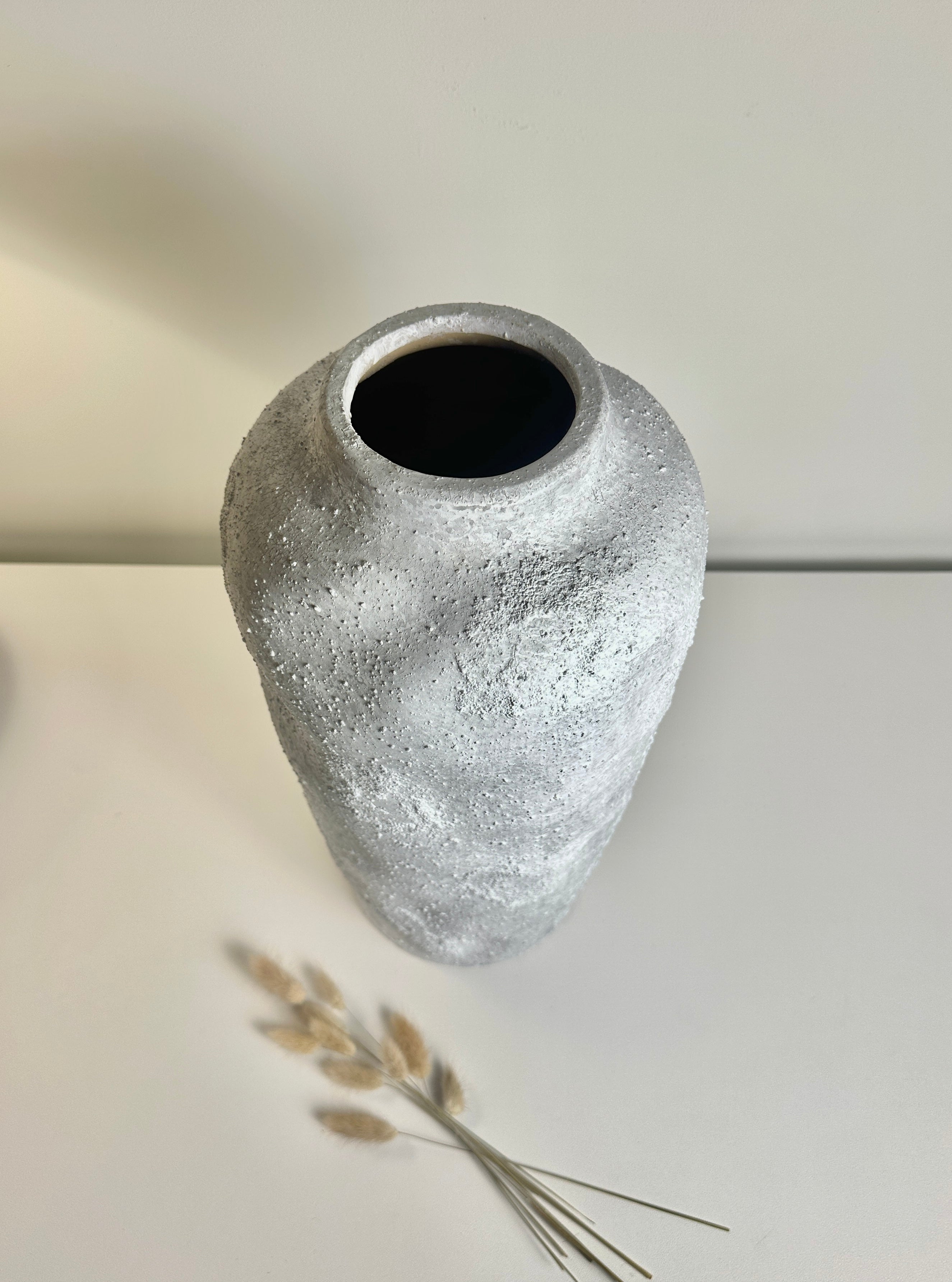 Minimalist Floor Vase or Table Vase Textured Ceramic White/Light Grey 17"Tall