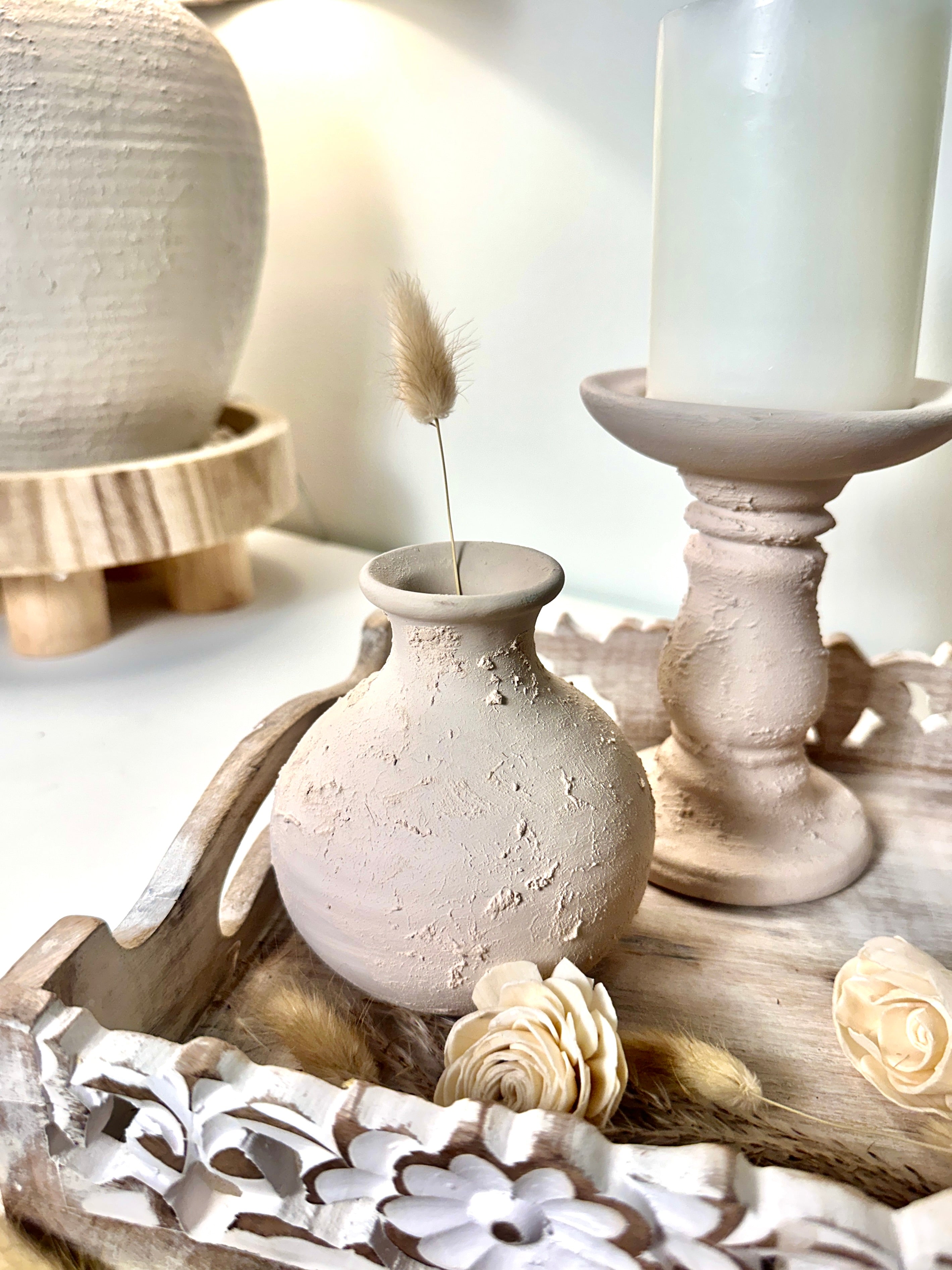 Set of 4 pieces Minimalist Candle Holders with 2 Small Vases - Cream Blush