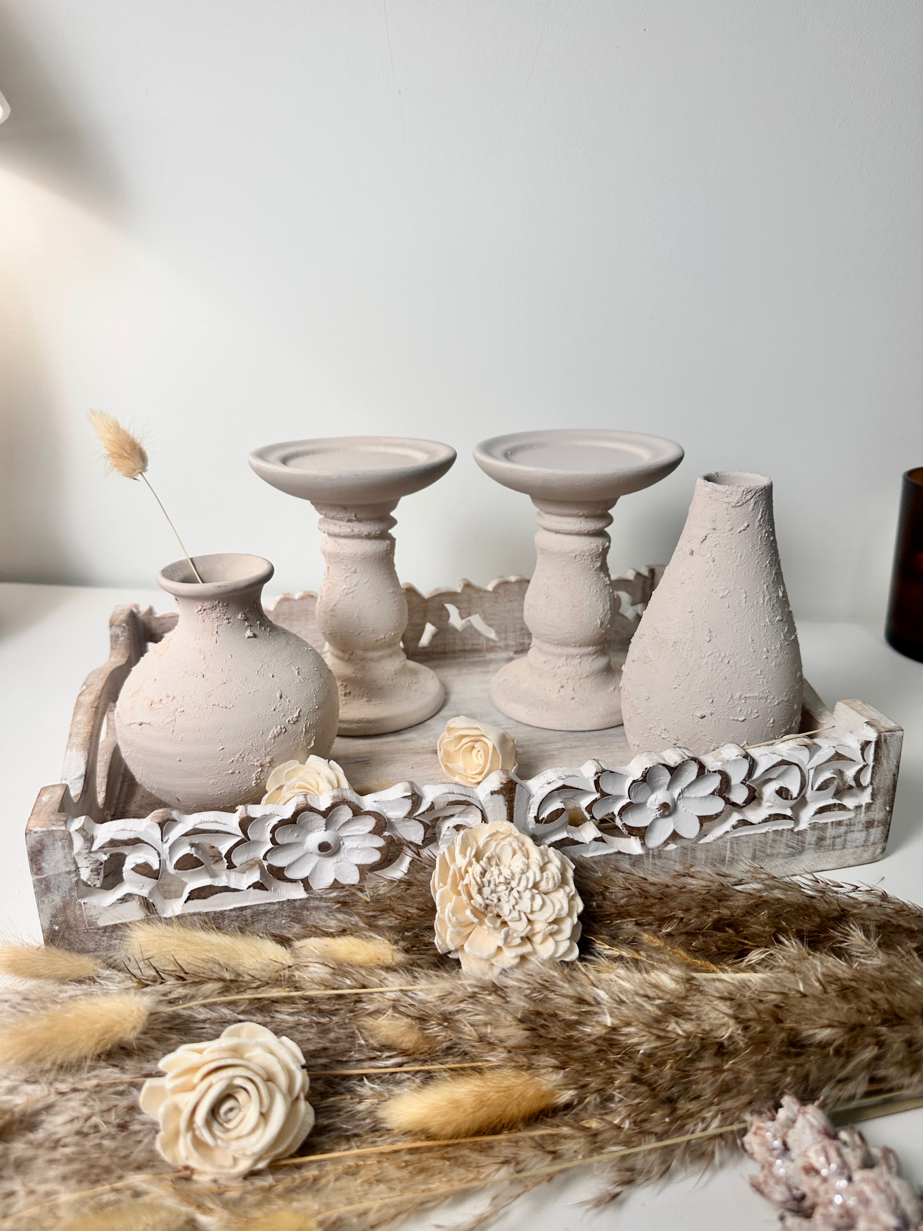 Set of 4 pieces Minimalist Candle Holders with 2 Small Vases - Cream Blush