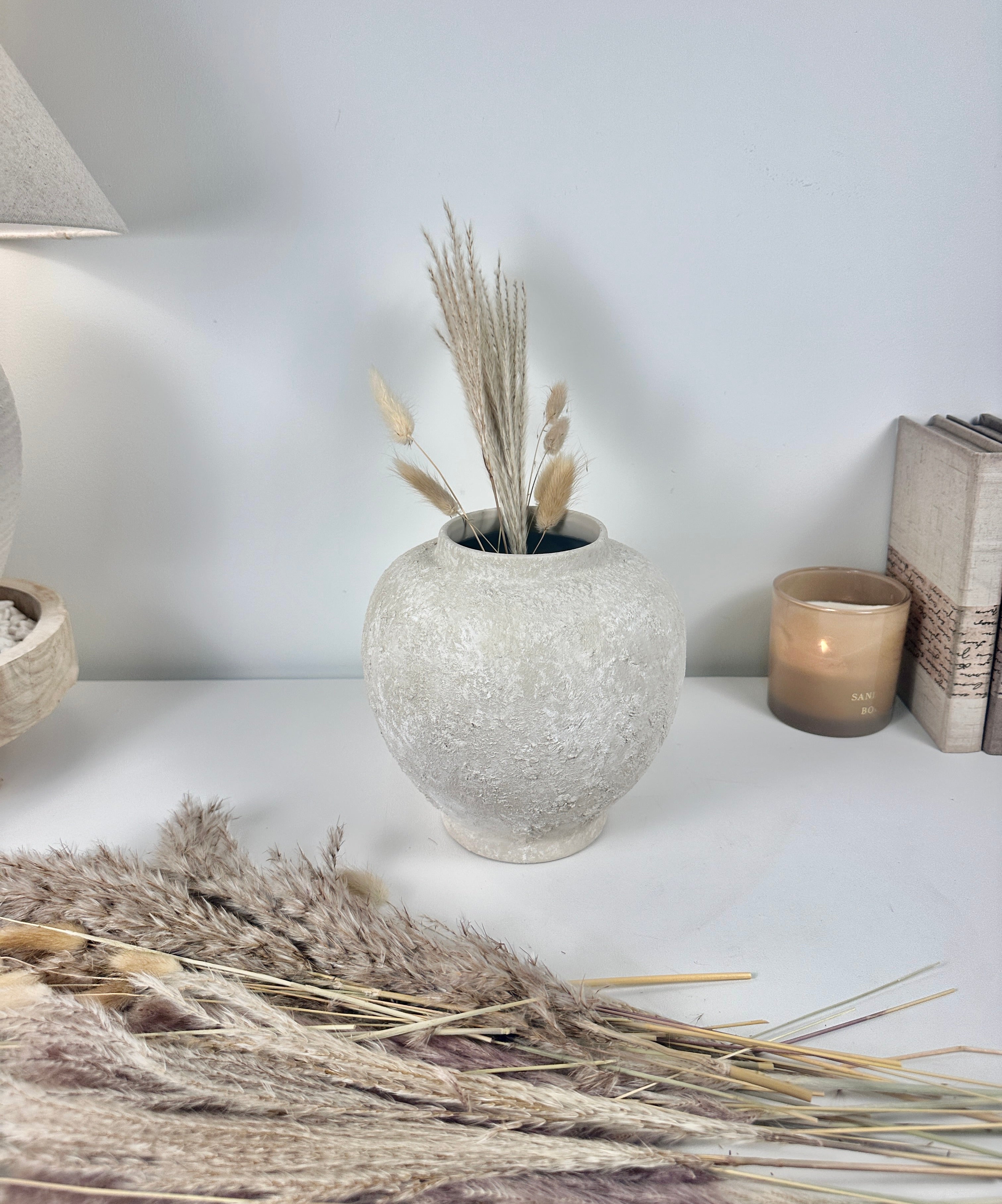 Minimalist Textured Hand-painted Ceramic Vase - Off White/Linen washed