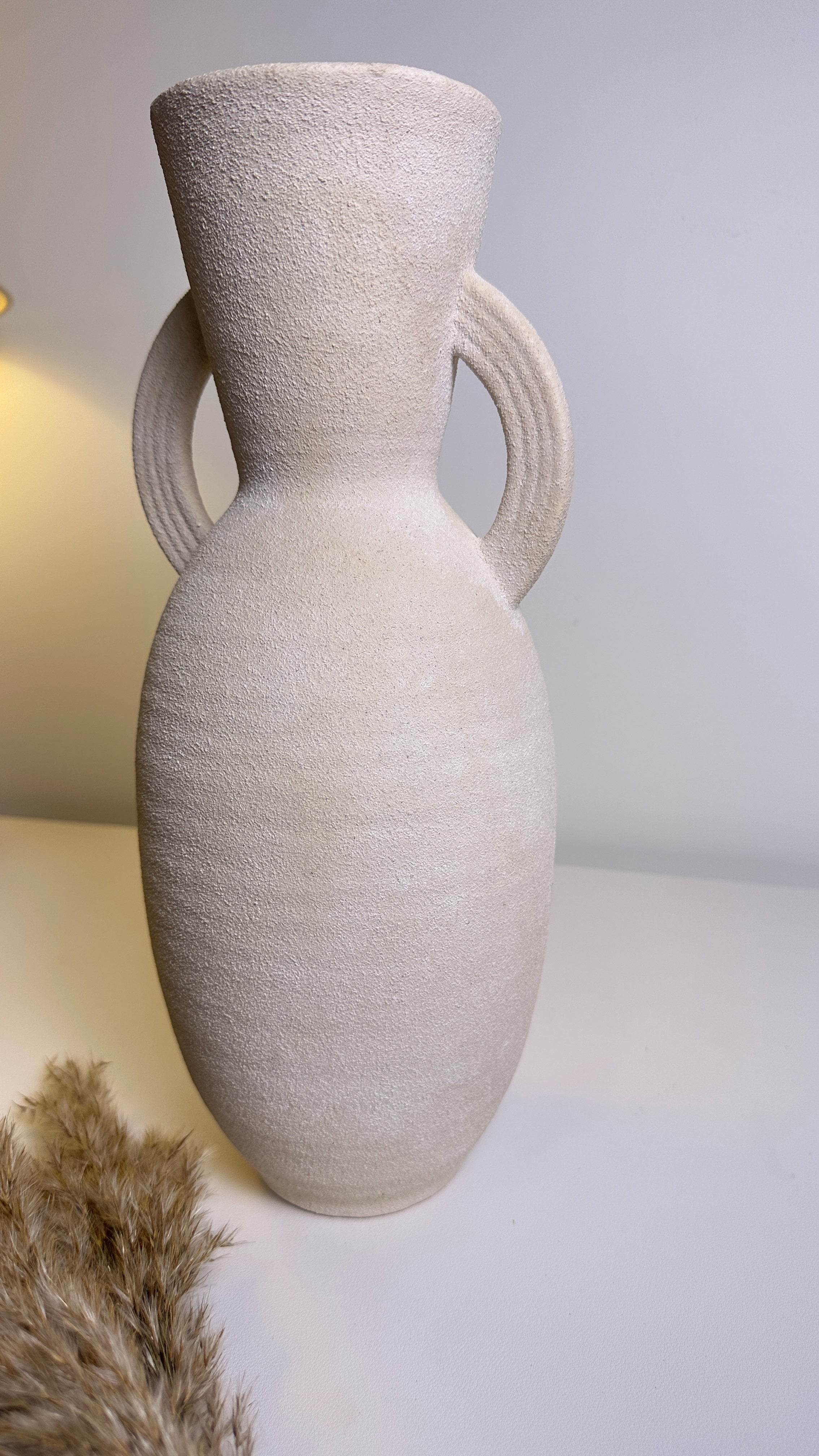 Minimalist Textured Roman Style Vase 14“ beige