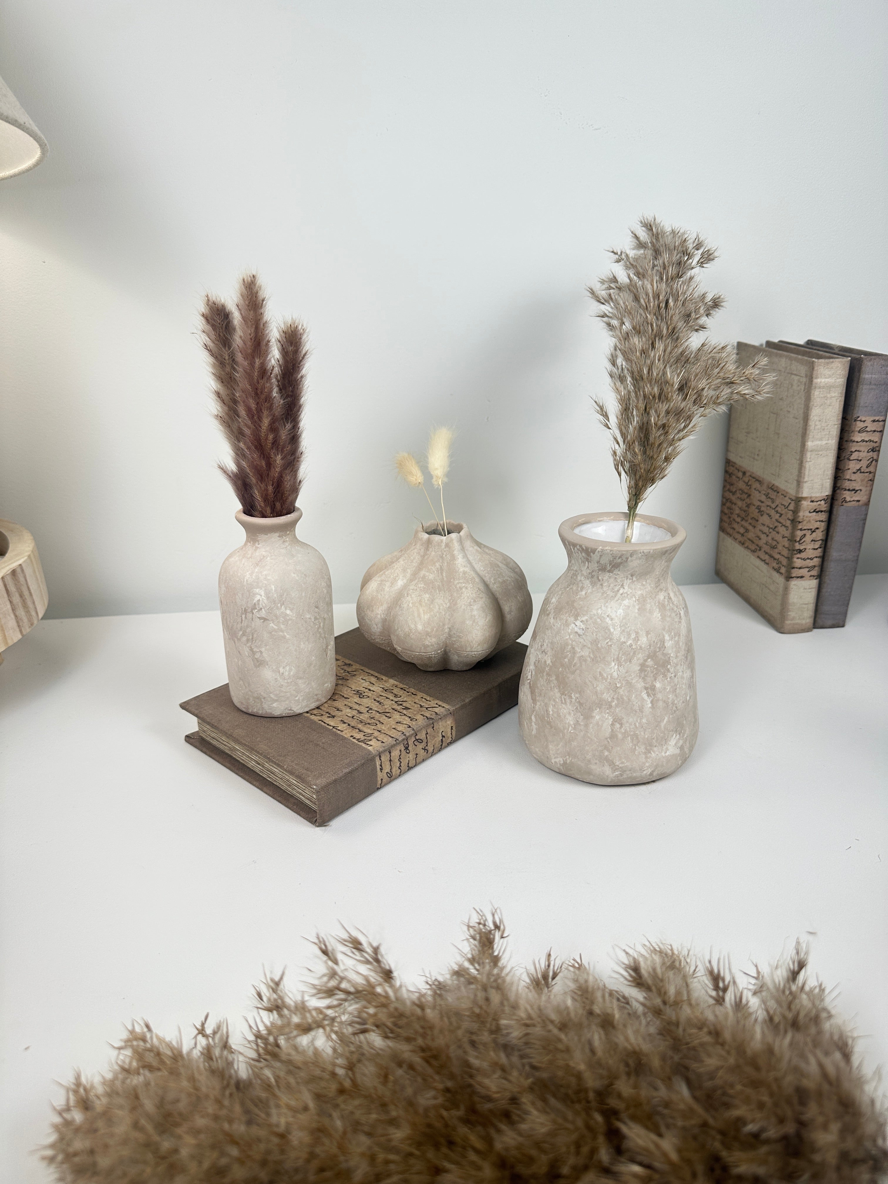 Set of 4 (3 small vases + 1 tray) - Beige and whitewashed
