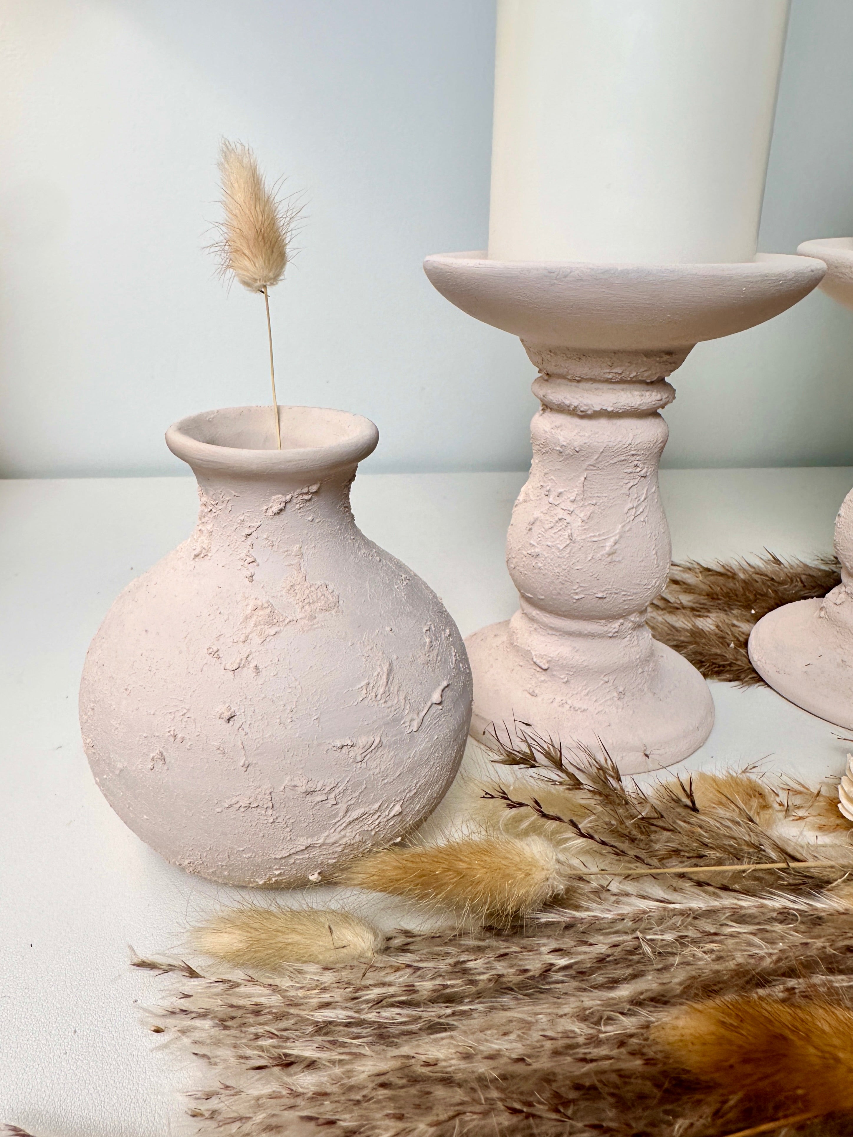 Set of 4 pieces Minimalist Candle Holders with 2 Small Vases - Cream Blush