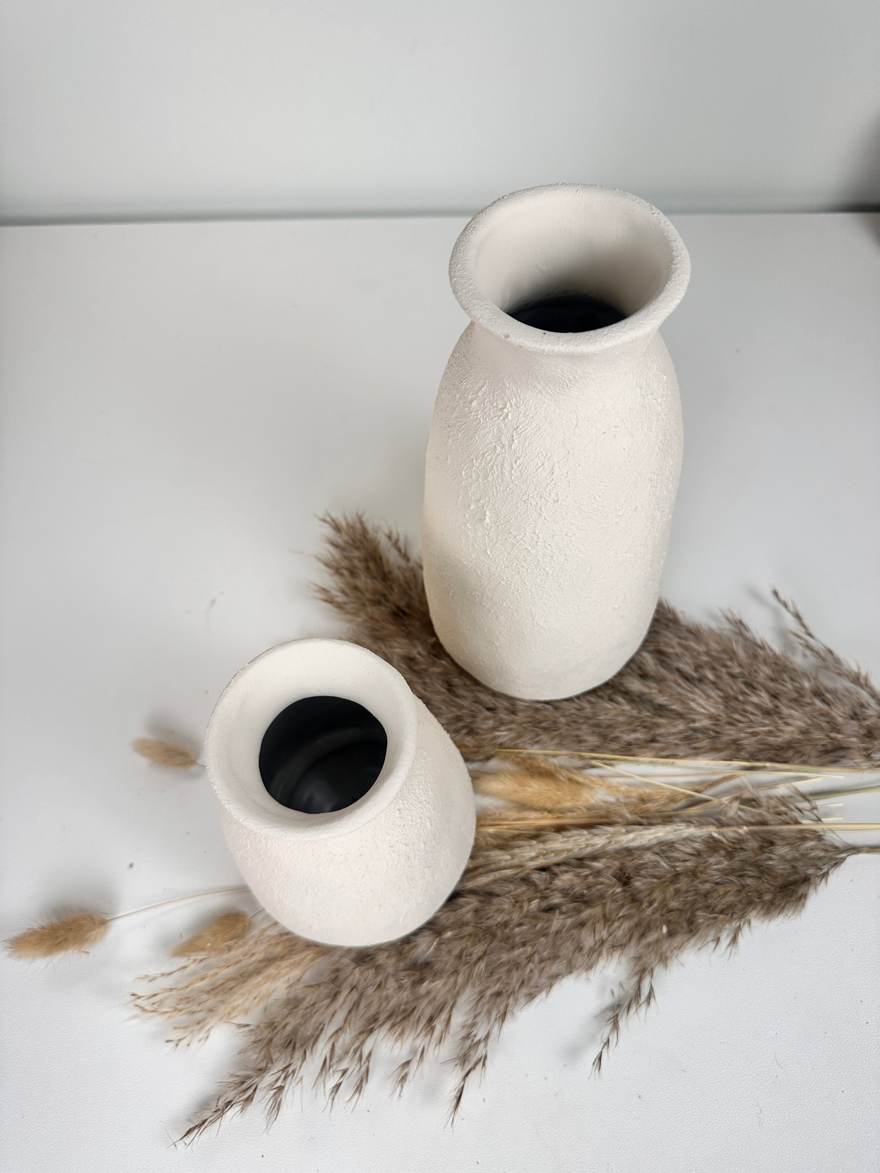 Set of 2 Vases minimalist hand-painted textured - cream