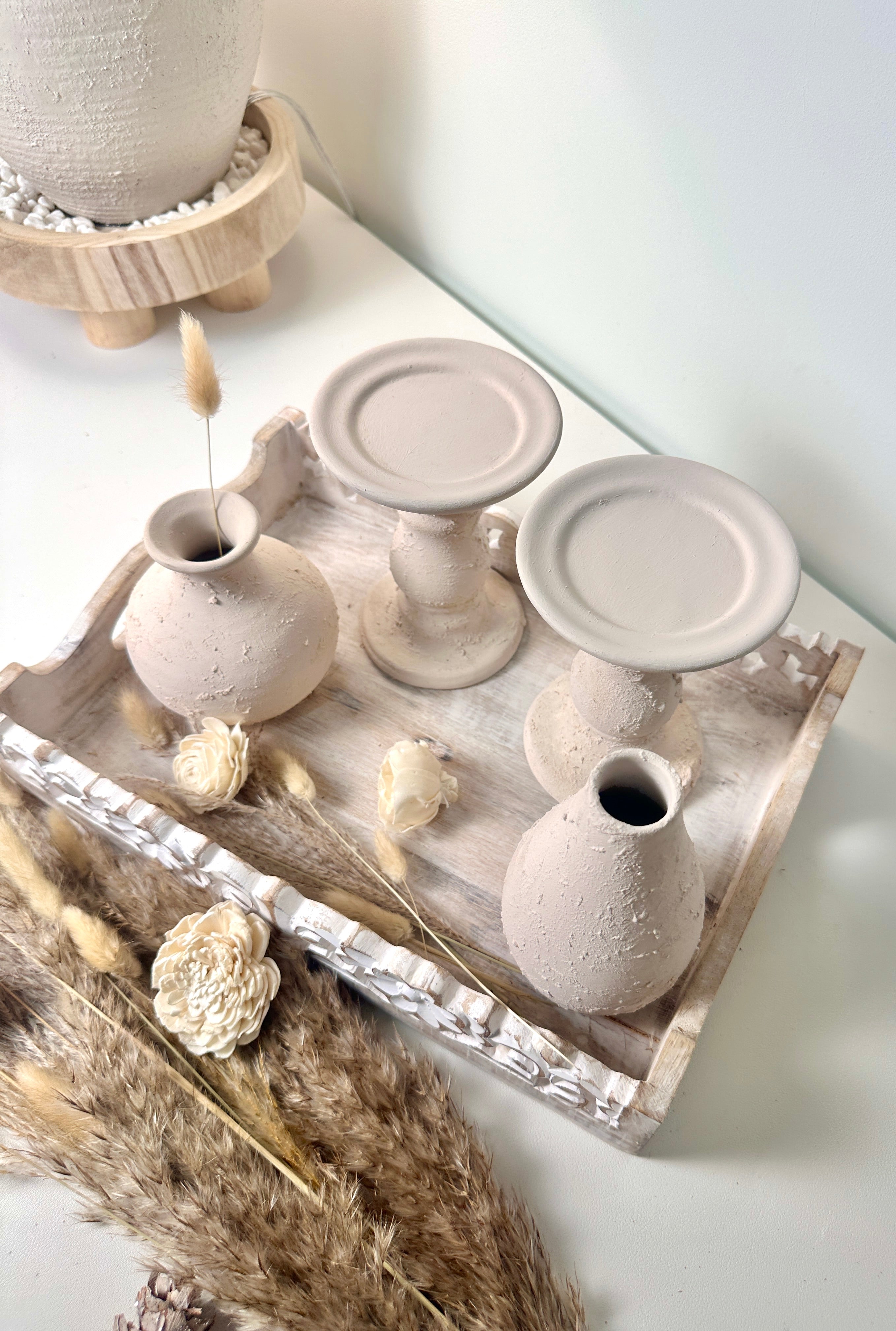 Set of 4 pieces Minimalist Candle Holders with 2 Small Vases - Cream Blush