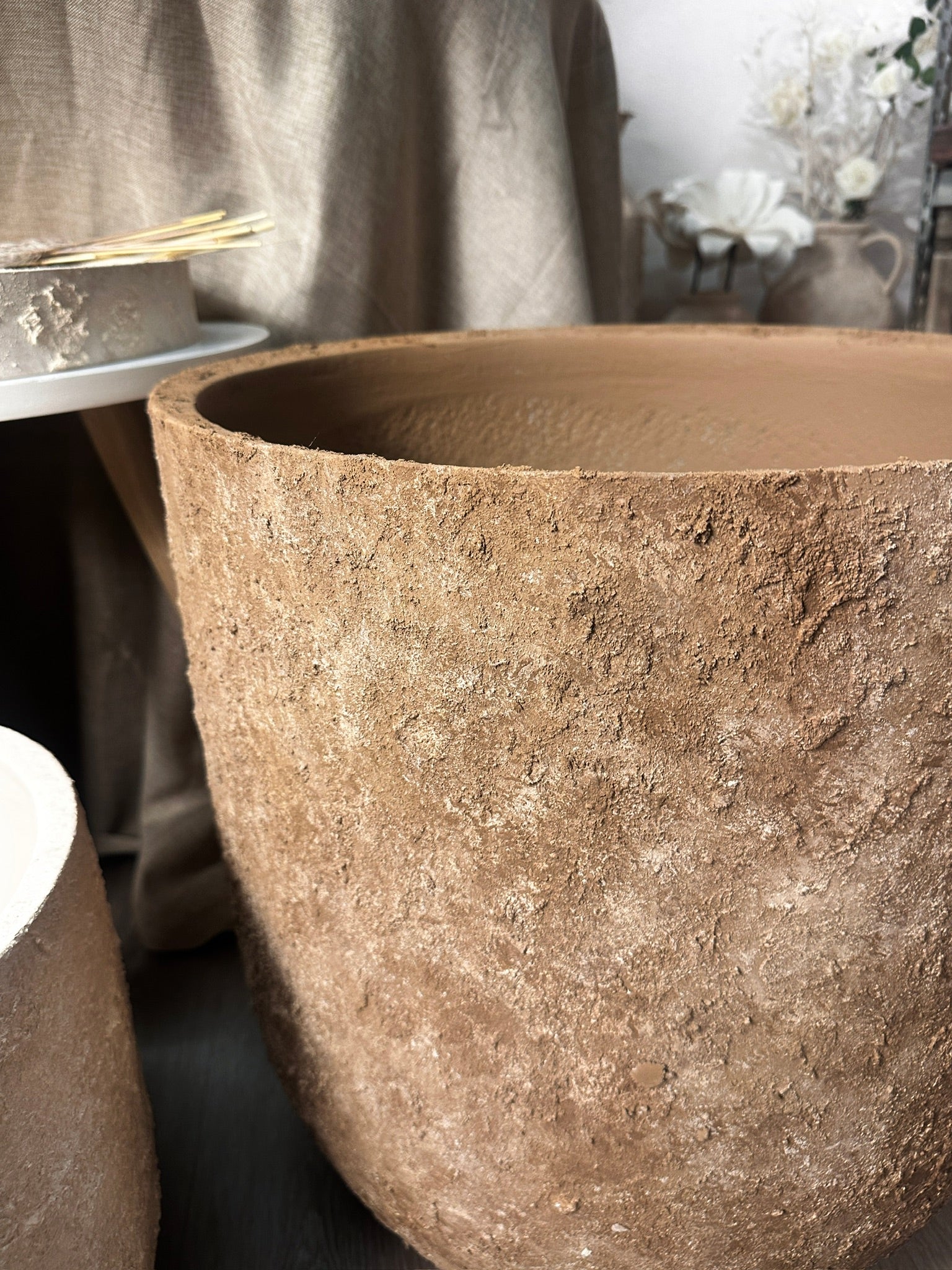 20" Rustic Hand-Painted & Textured Planter Pot with 2 Drainage Holes - Earth Brown