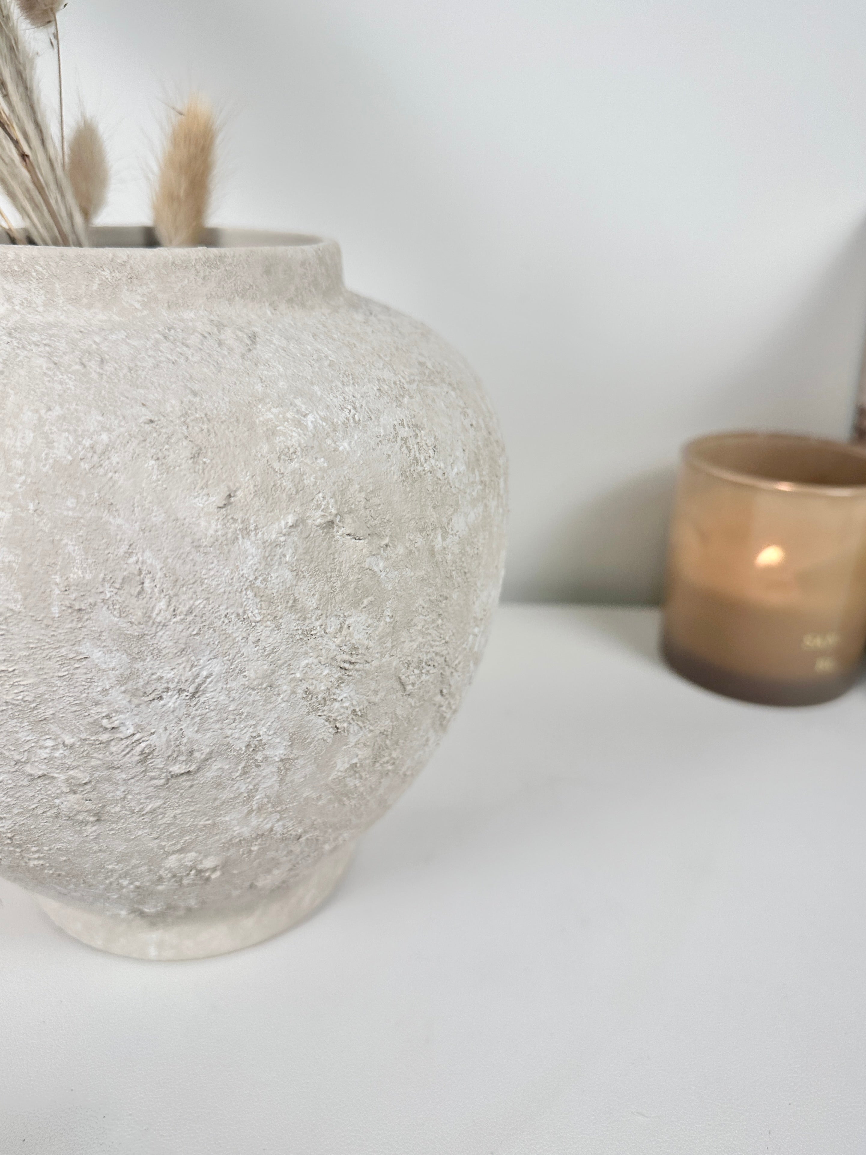 Minimalist Textured Hand-painted Ceramic Vase - Off White/Linen washed