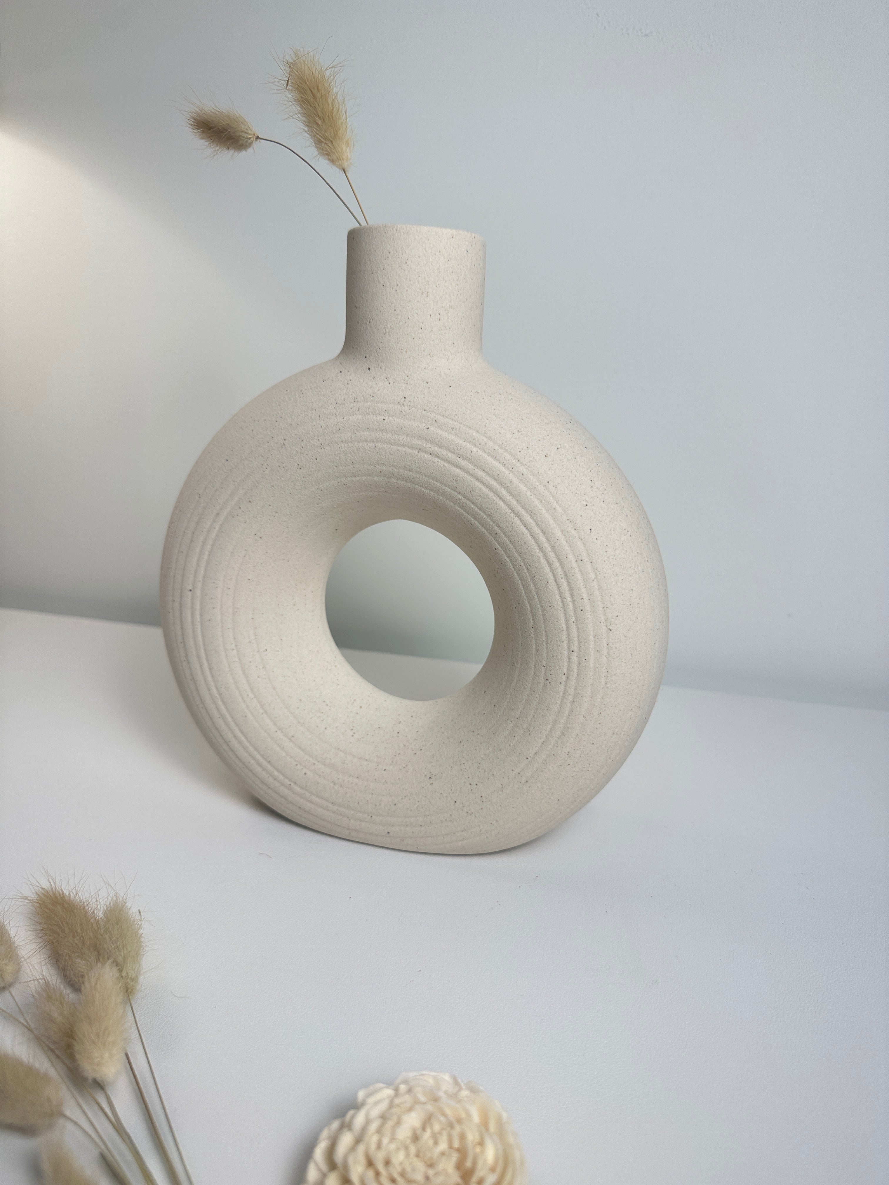 Minimalist Donut Ceramic Vase Sand Color 9.5"