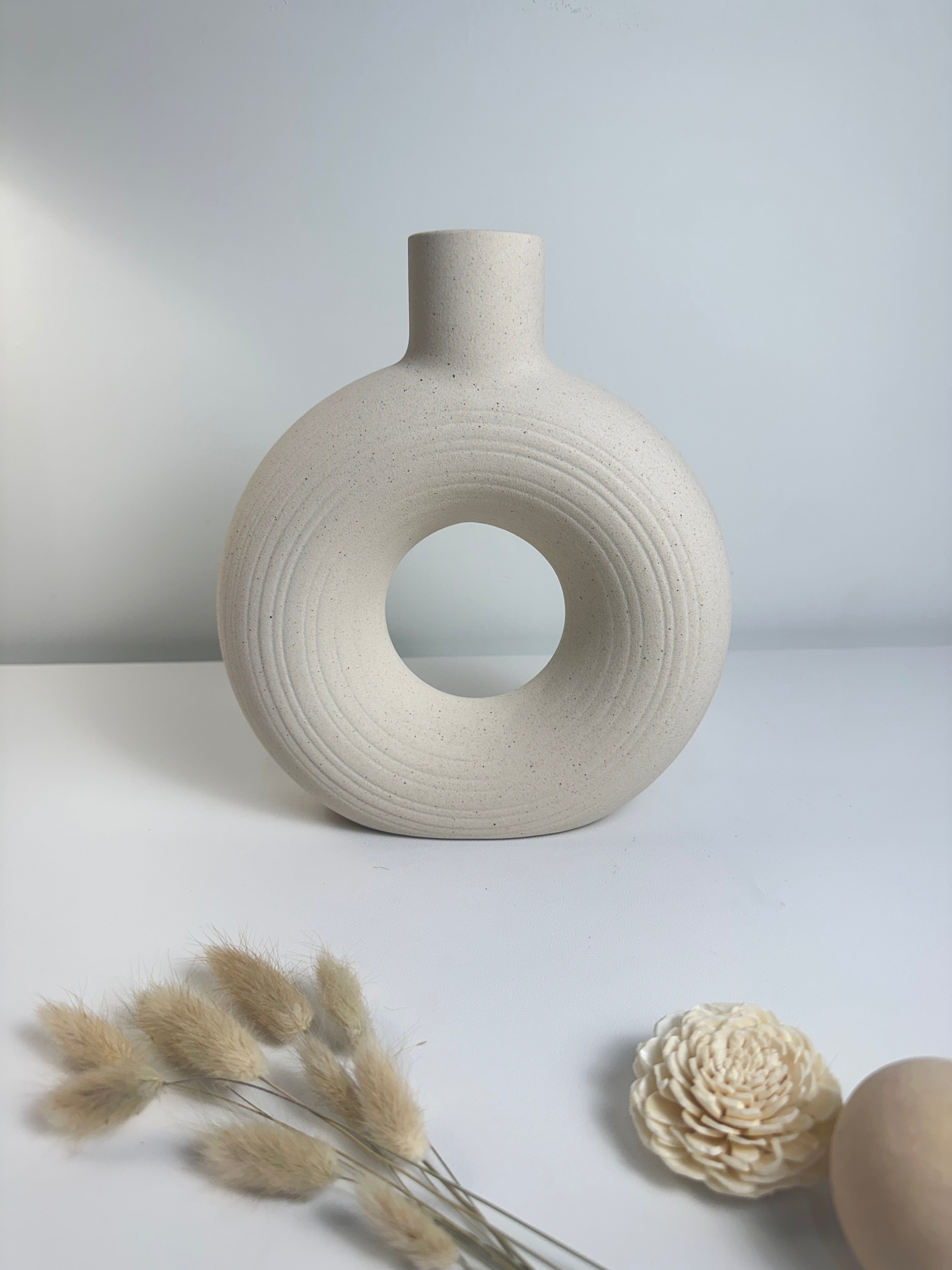 Minimalist Donut Ceramic Vase Sand Color 9.5"