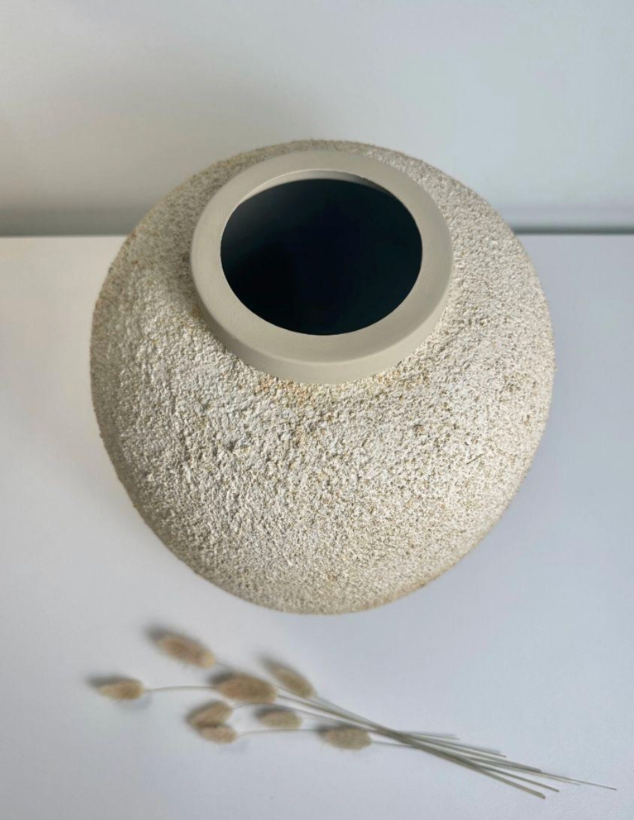 Minimalist Vase textured round 12“ tall beige