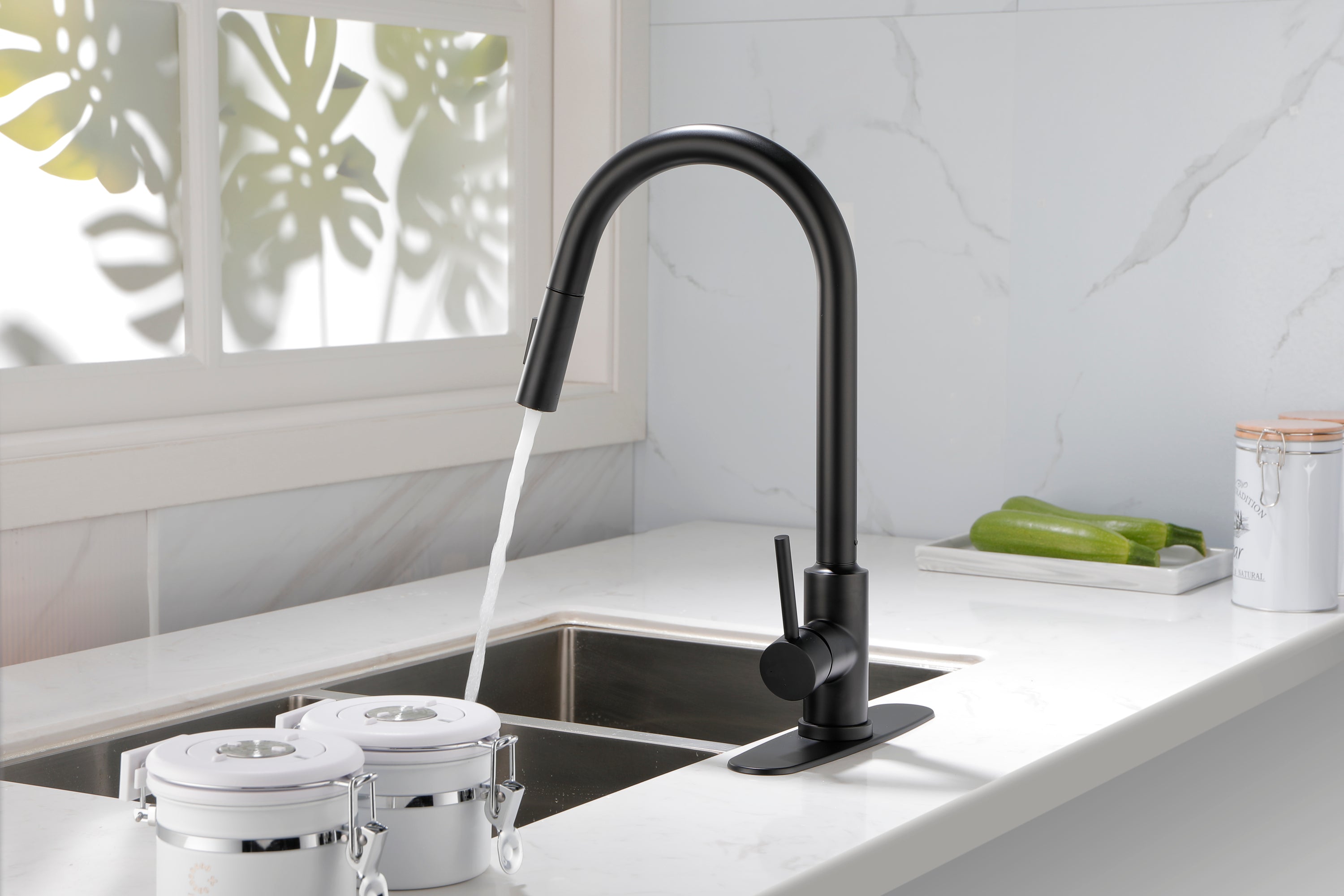 Kitchen Faucet with Pull Down Sprayer - Matt Black