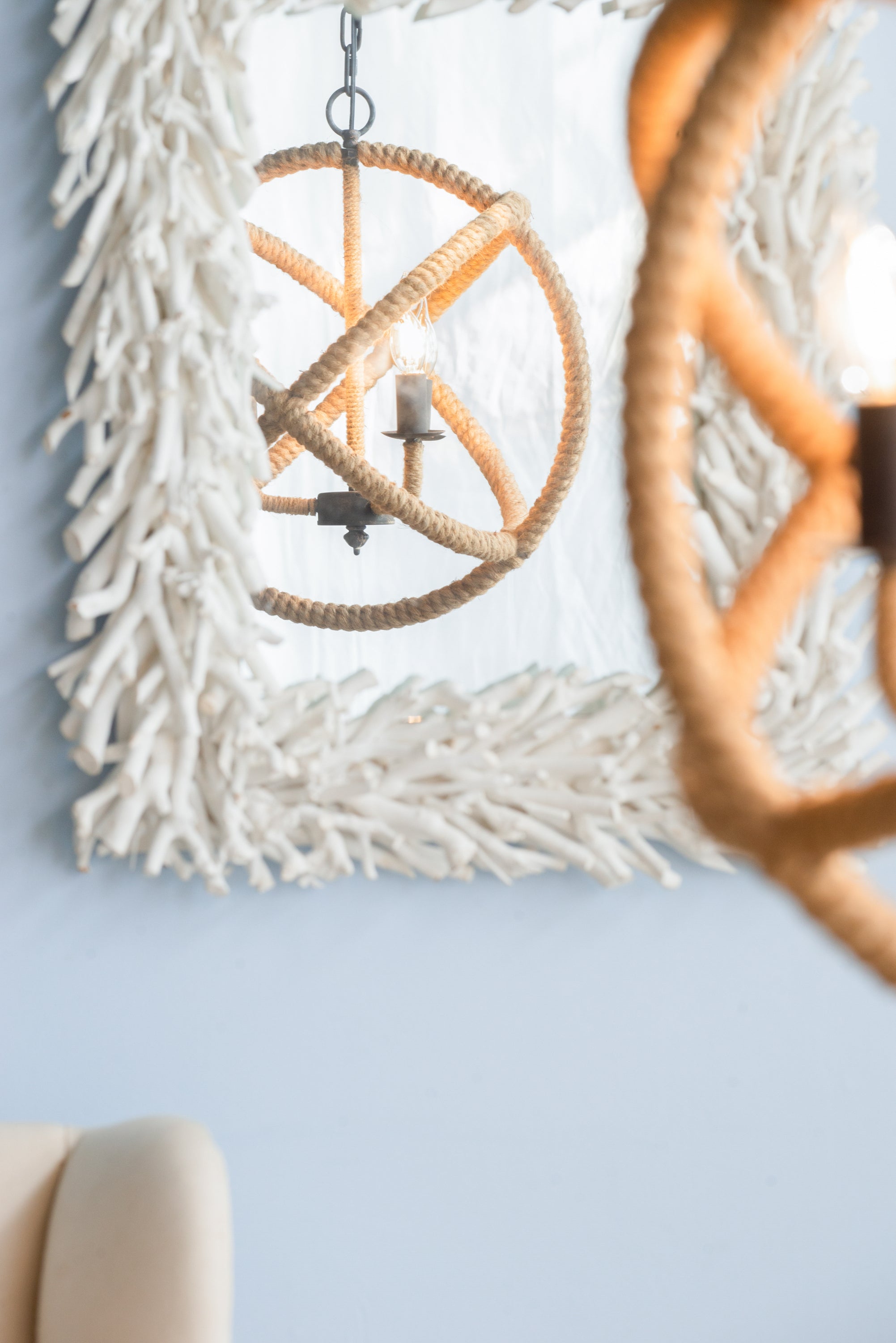 3-Light Farmhouse Chandelier, Rope Chandelier Globe Hanging Light Fixture with with Adjustable Chain