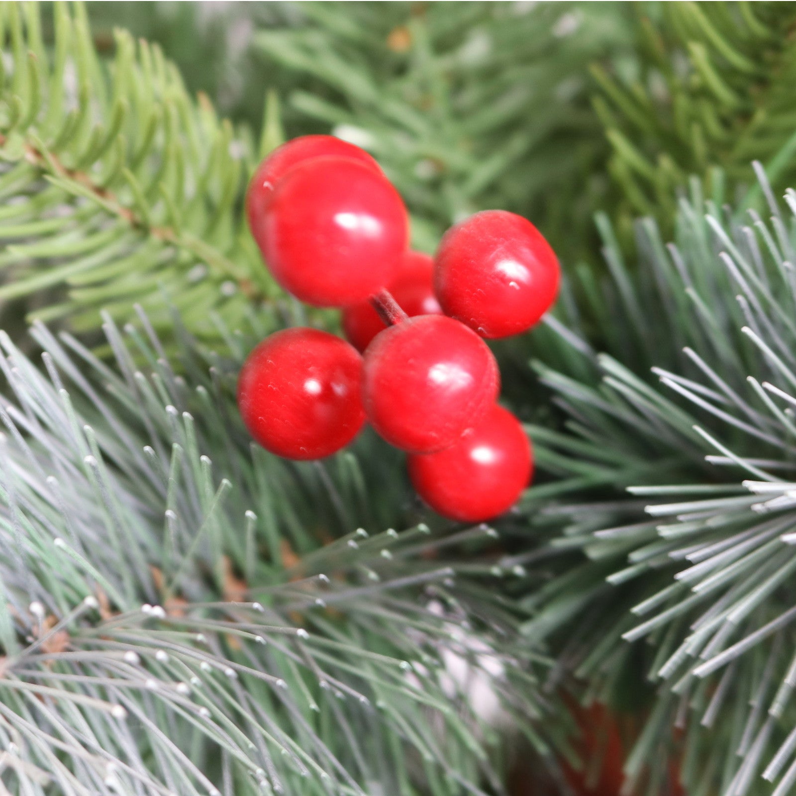 Artificial Christmas Tree Flocked Pine Needle Tree with Cones Red Berries 7.5 ft Foldable Stand
