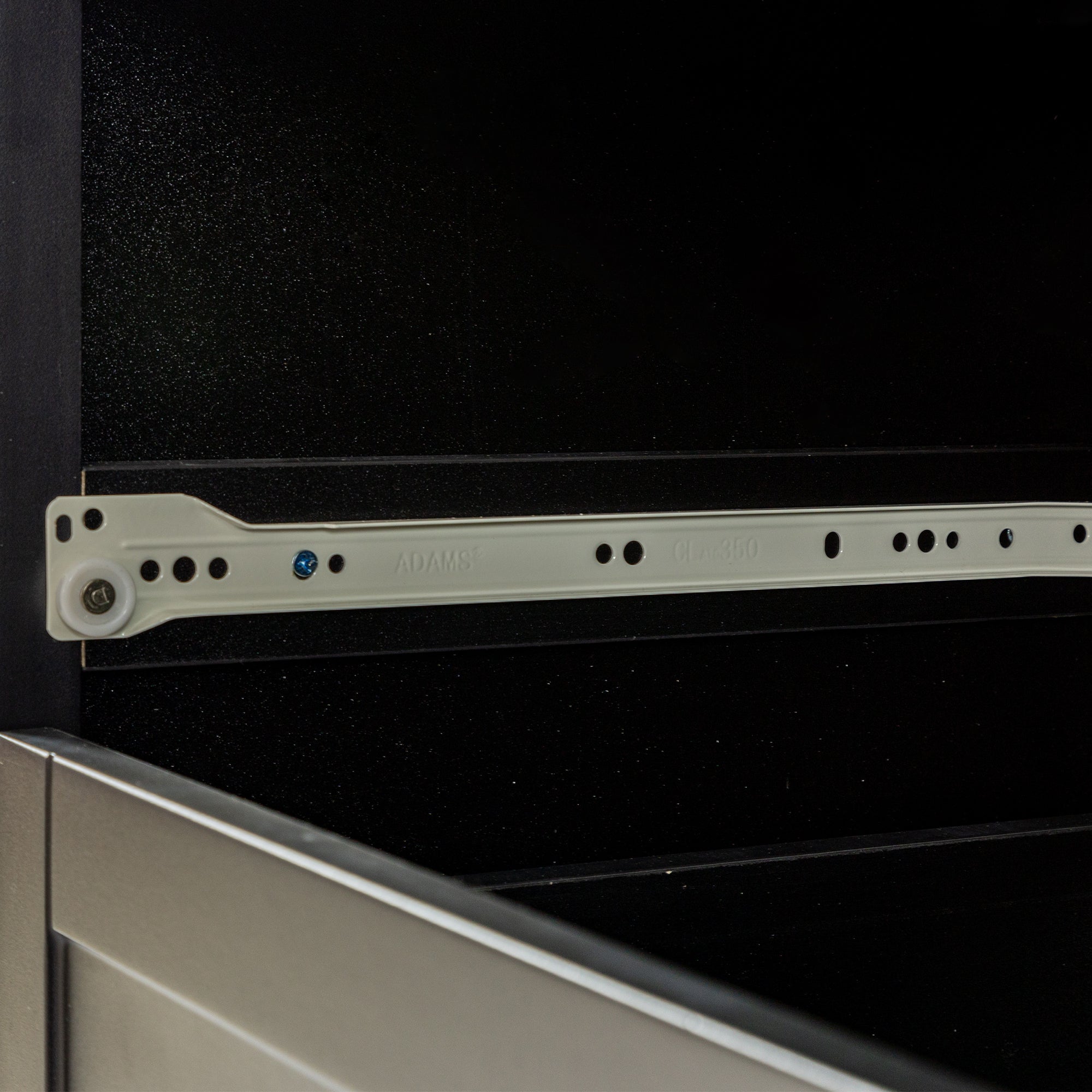 Retro Classic Style 6 Drawer - Black