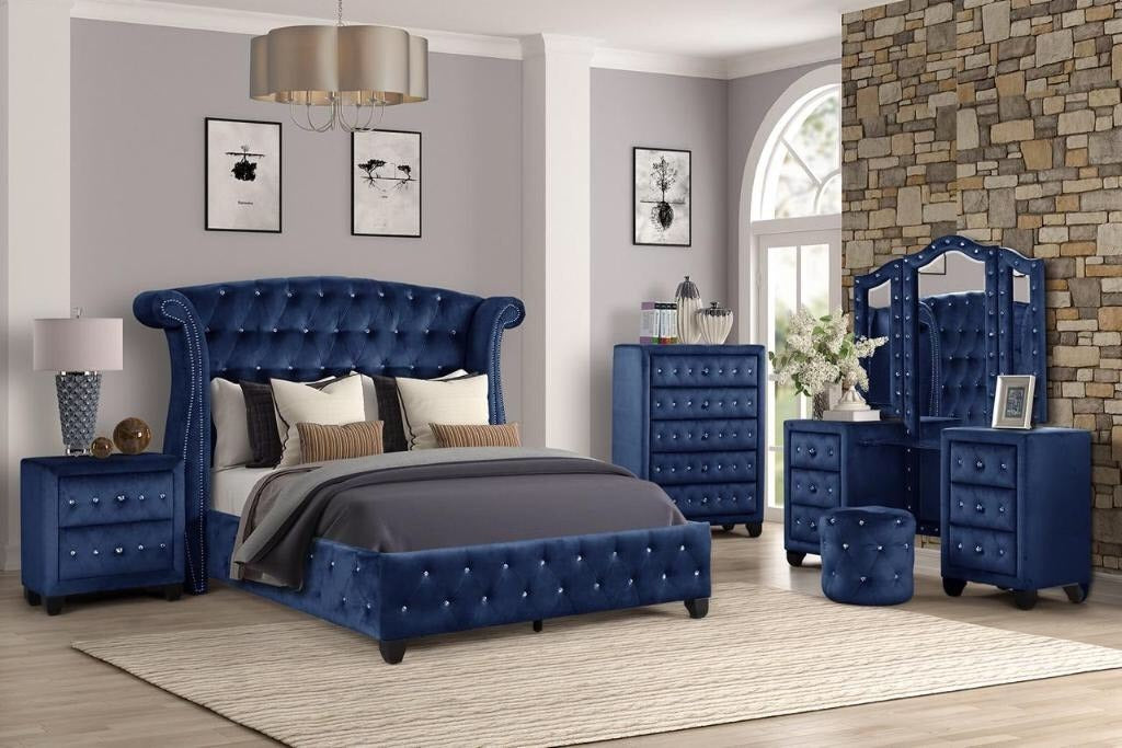 Elegant Queen Size Bed - Blue