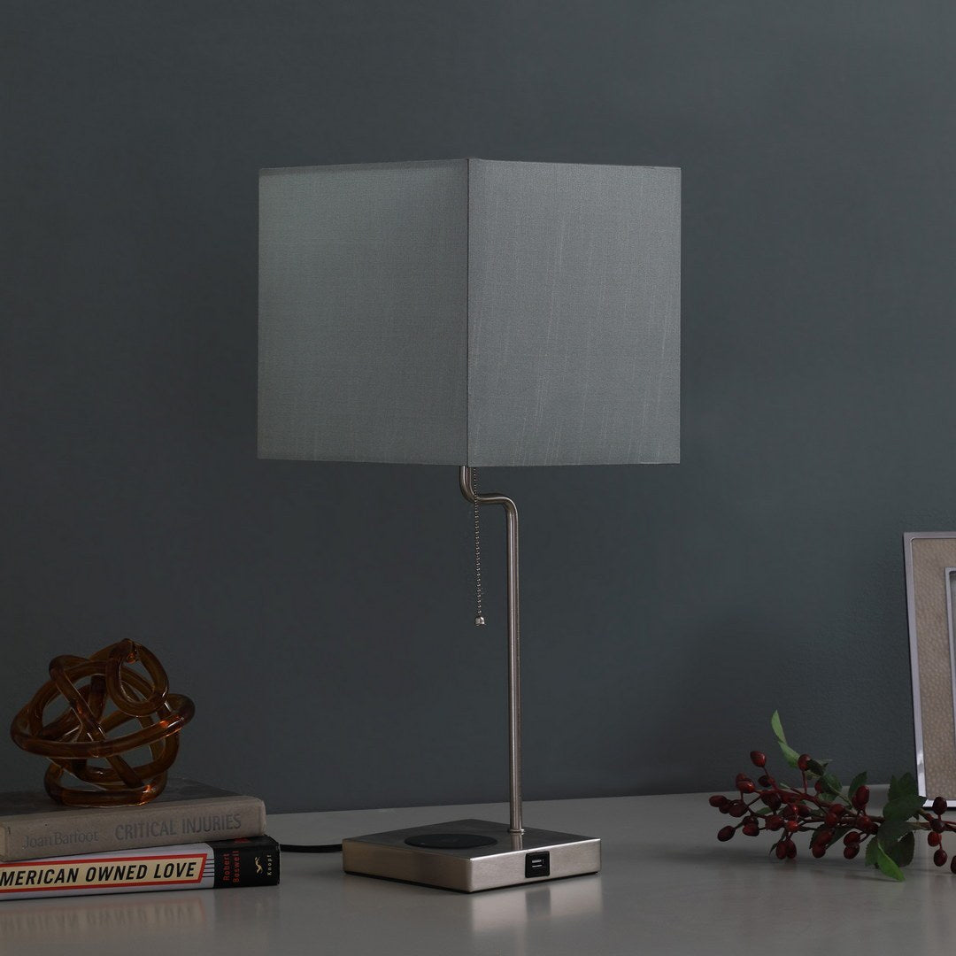 21.5-Inch Aston Square Table Lamp w/ Charging Station
