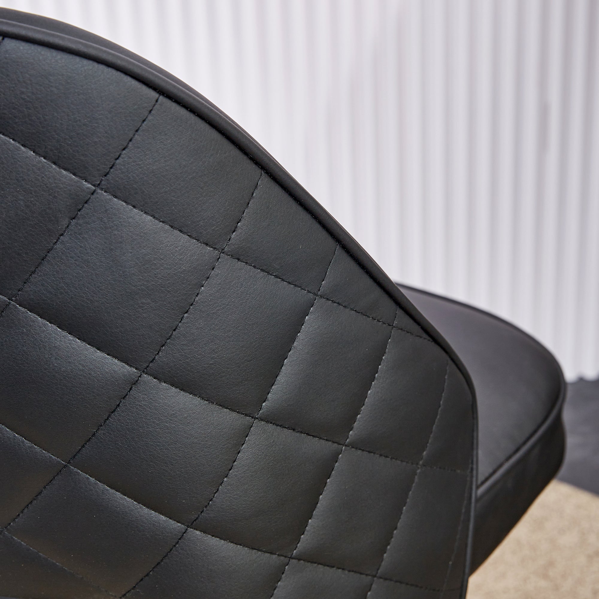 Modern Office Chair Adjustable 360 ° Swivel Chair - Black