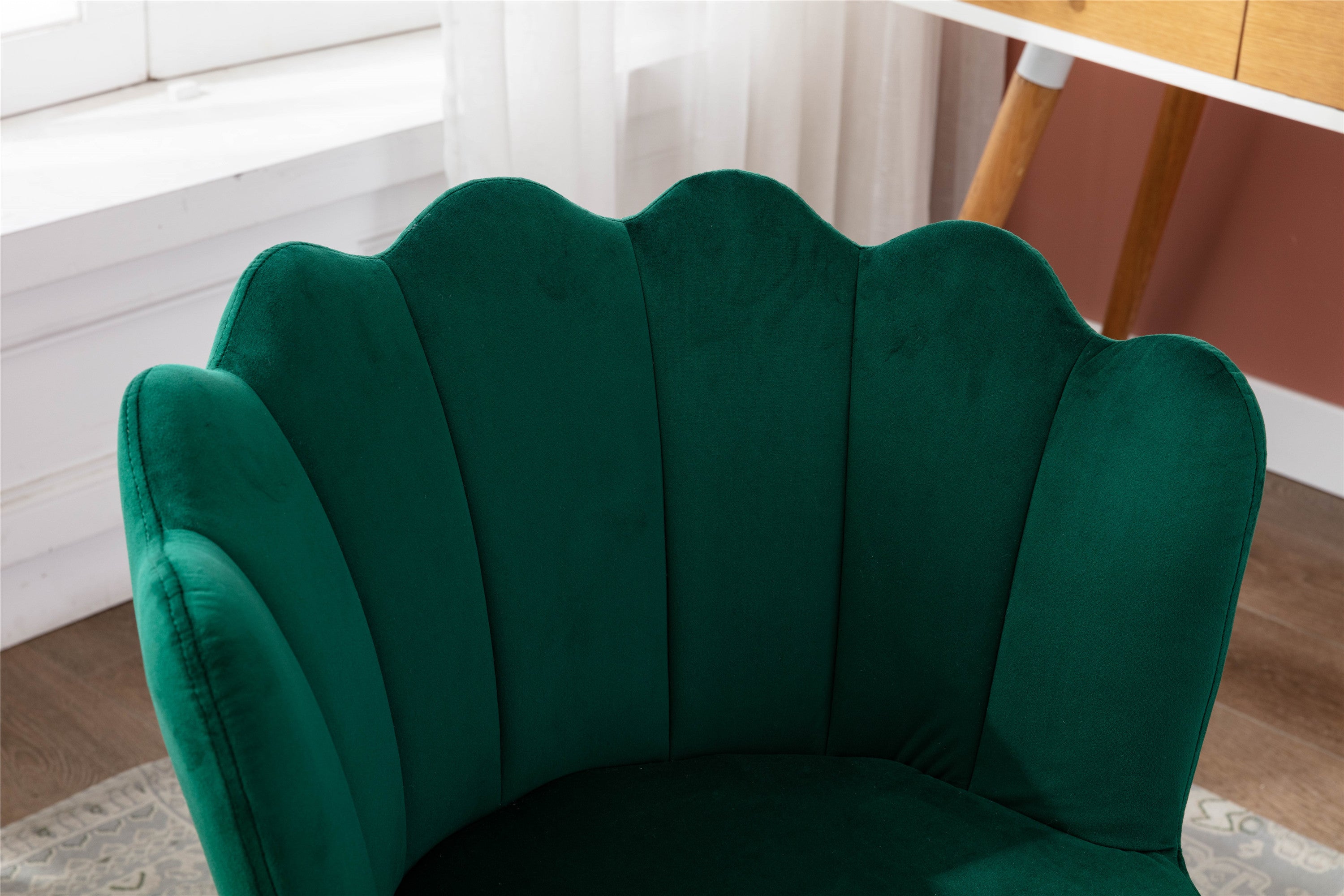 Modern Swivel Shell Chair - Green