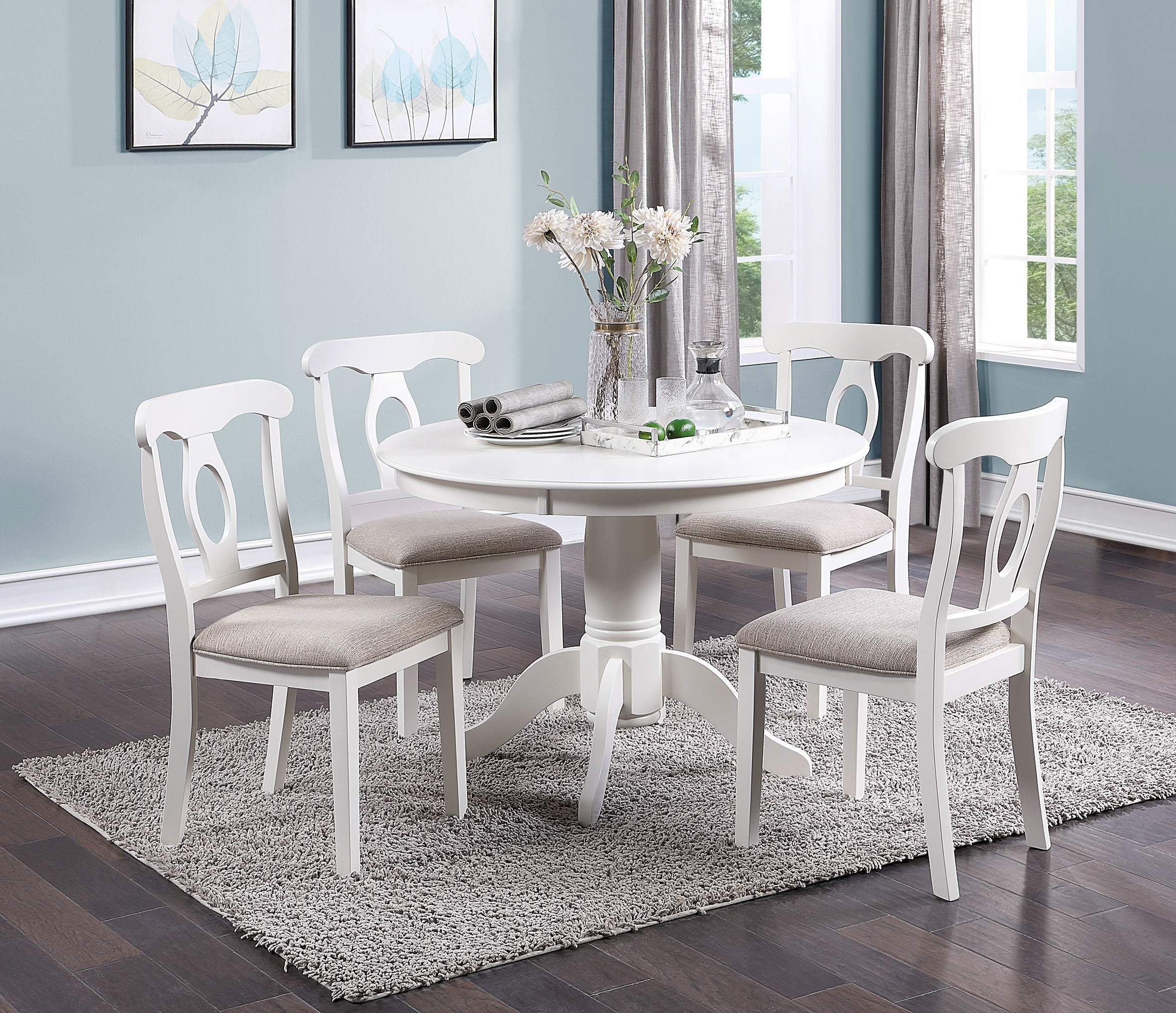 Classic Design Dining Room Set
