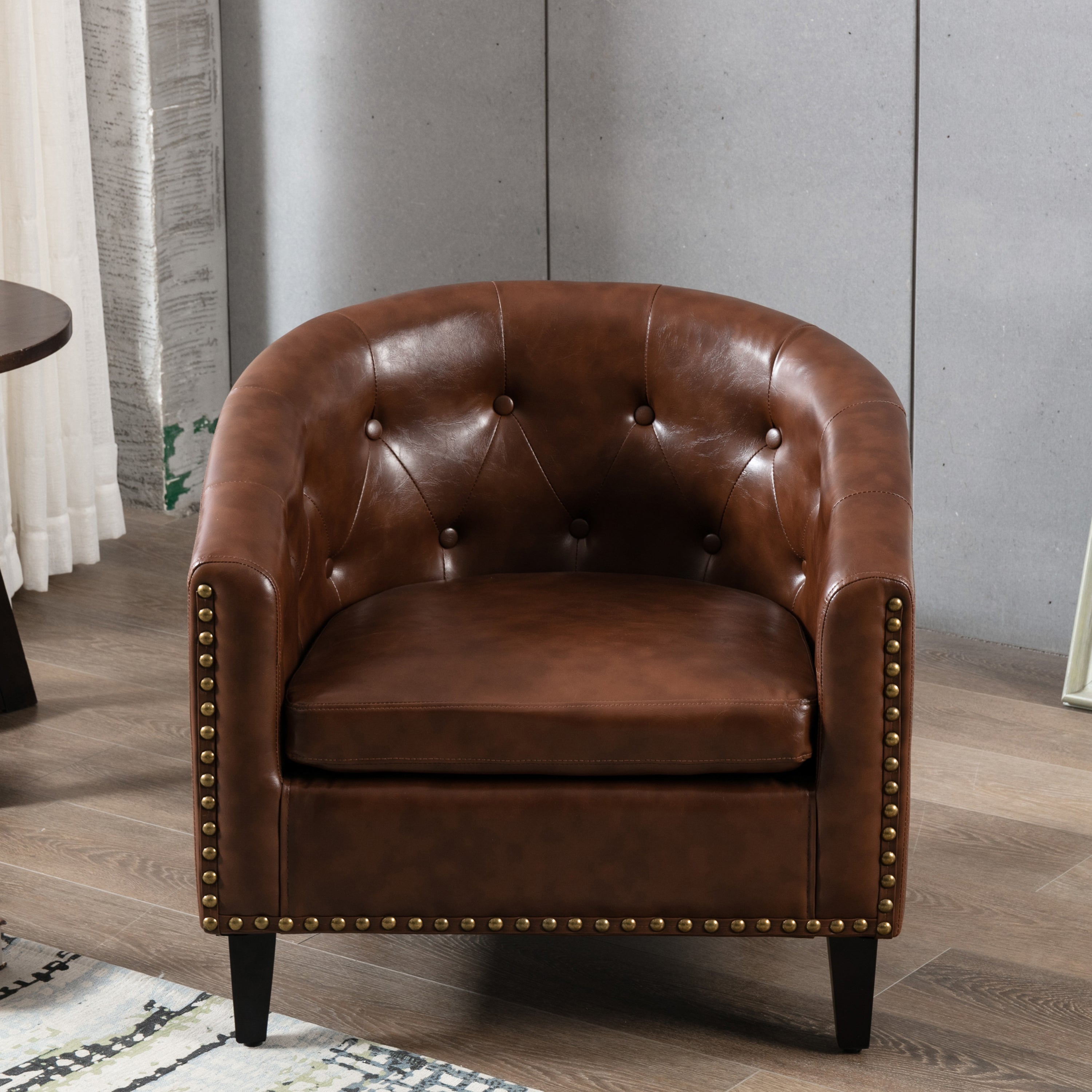 Elegant Club Chair 