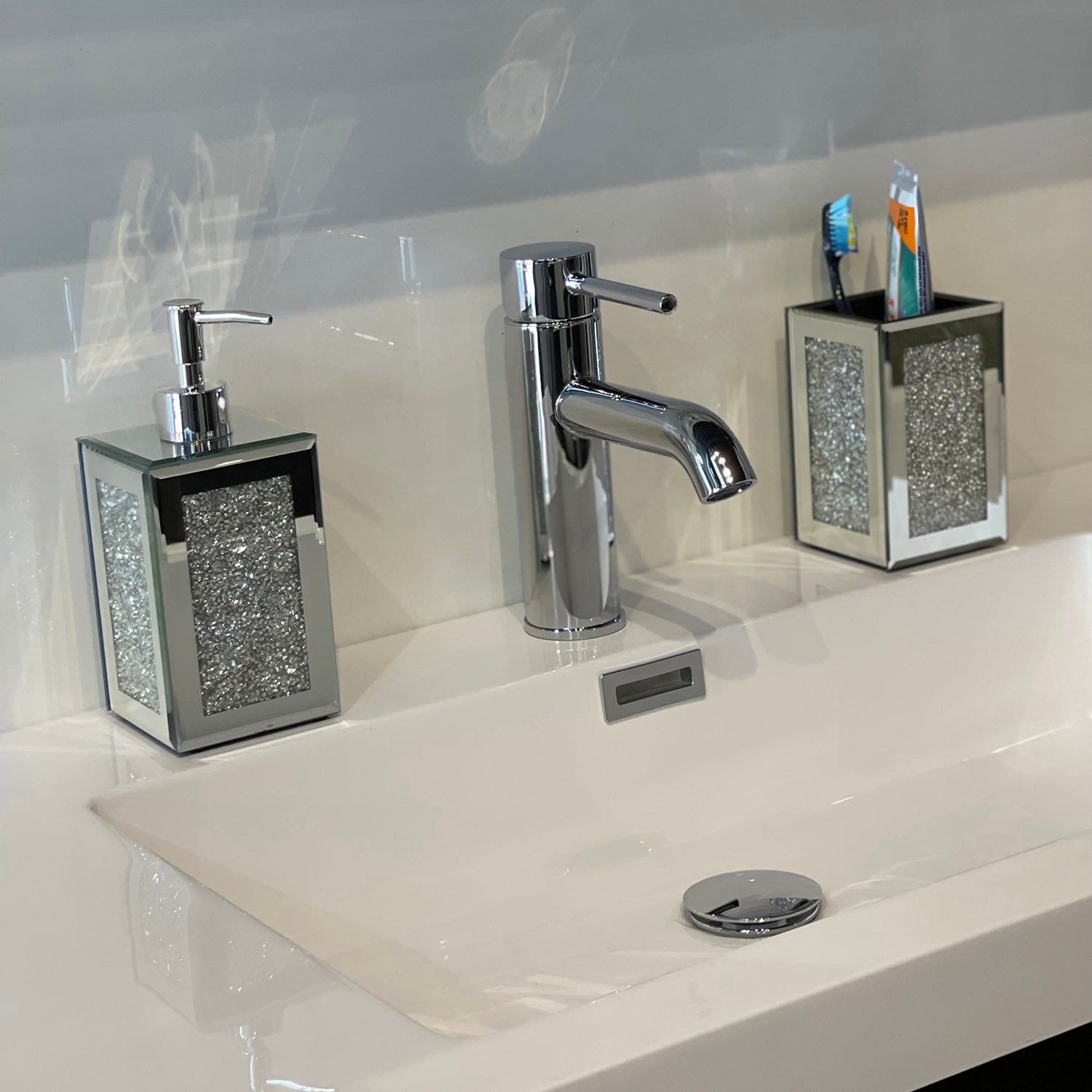 Ambrose Exquisite 2 Piece Square Soap Dispenser and Toothbrush Holder - Silver