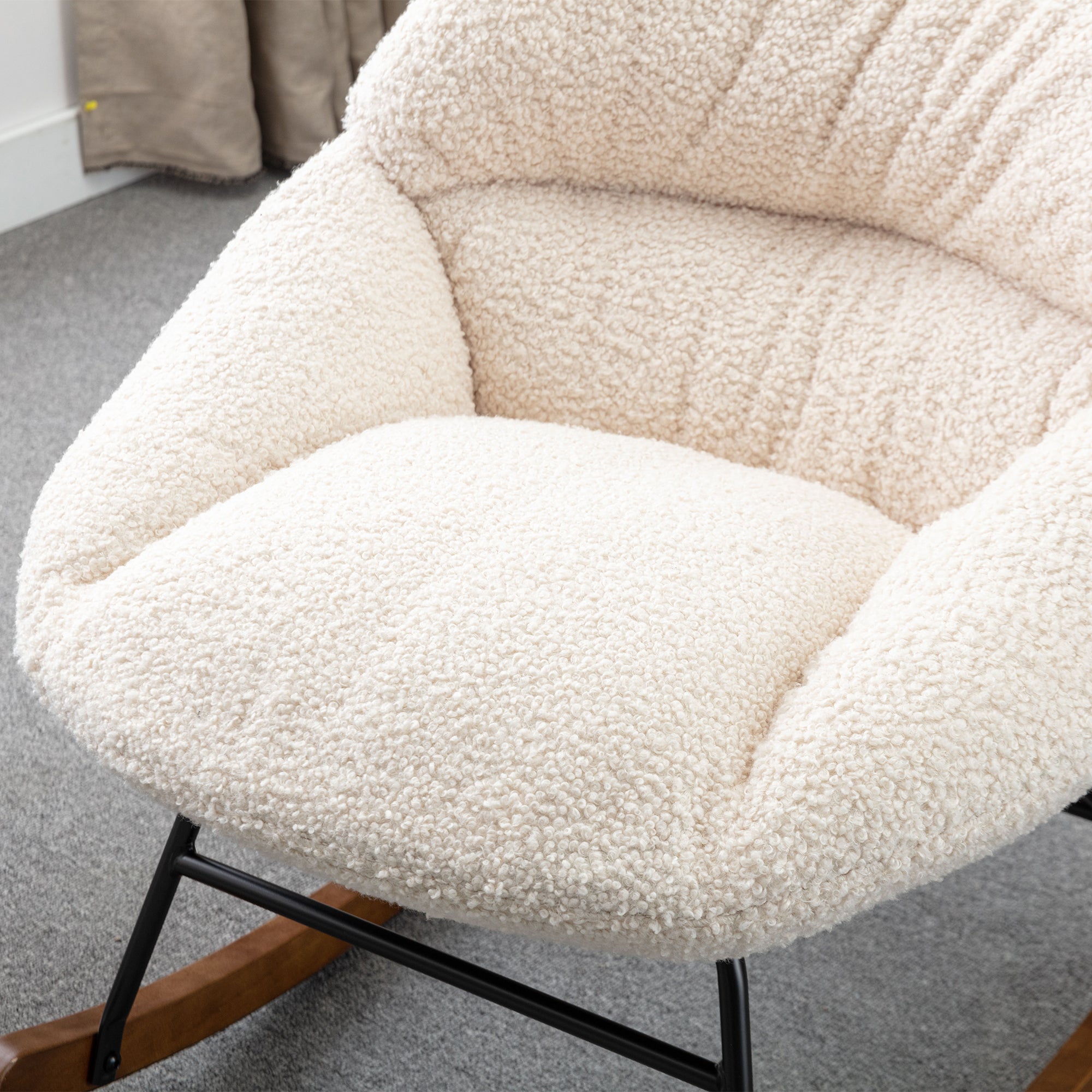 Rubberwood Legs Chair